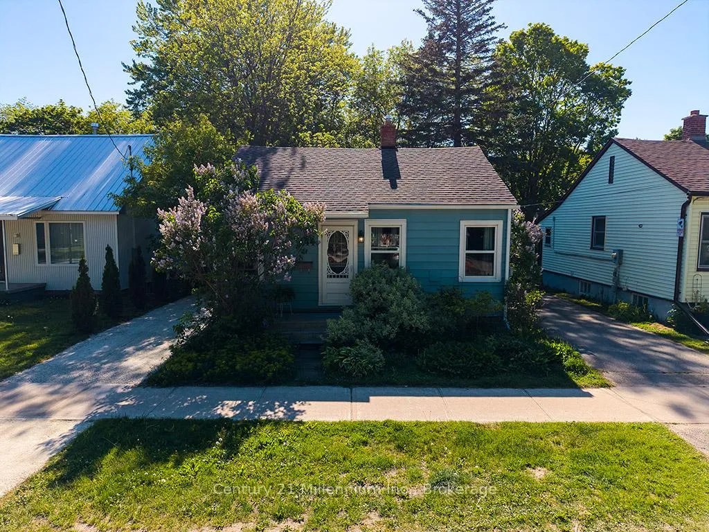 Photo 1 of 444 Maple Street, Collingwood — HOMEH