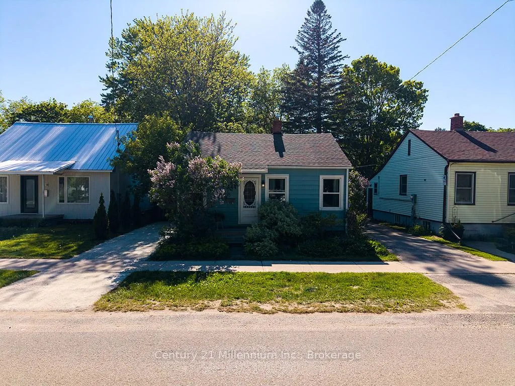 Photo 5 of 444 Maple Street, Collingwood — HOMEH
