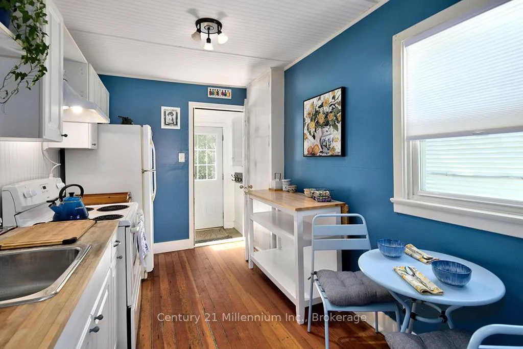 Photo 11 of 444 Maple Street, Collingwood — HOMEH