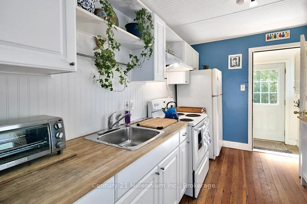 Photo 12 of 444 Maple Street, Collingwood — HOMEH