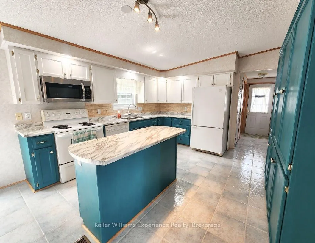 Photo 2 of Unit J-24, 6512 Minto Line 12, Minto — HOMEH