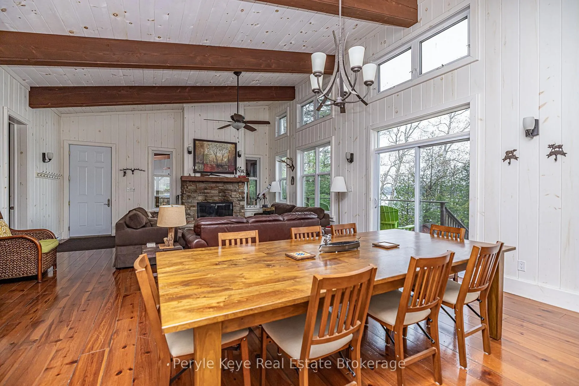 Photo 3 of 1127 Whispering Pines Trail, Bracebridge, Oakley — HOMEH