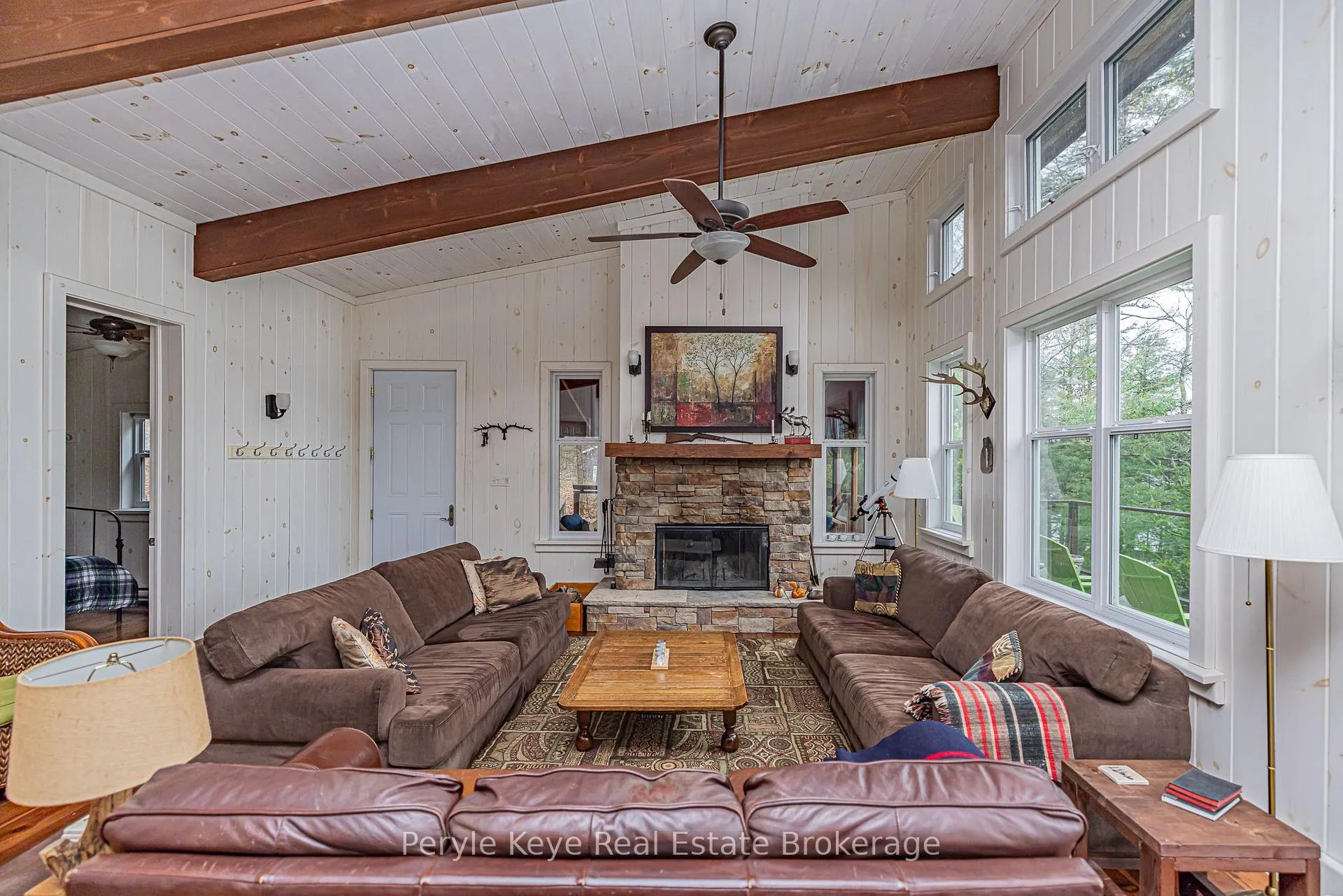 Photo 4 of 1127 Whispering Pines Trail, Bracebridge, Oakley — HOMEH