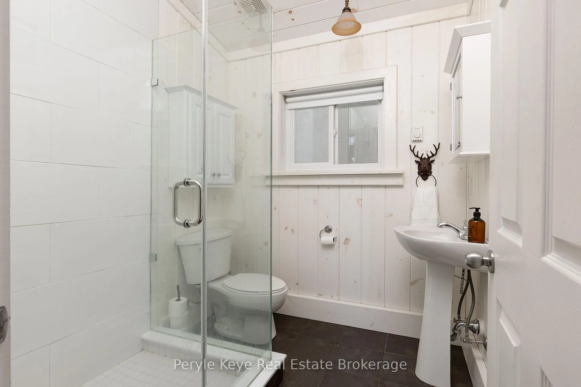 Photo 24 of 1127 Whispering Pines Trail, Bracebridge, Oakley — HOMEH