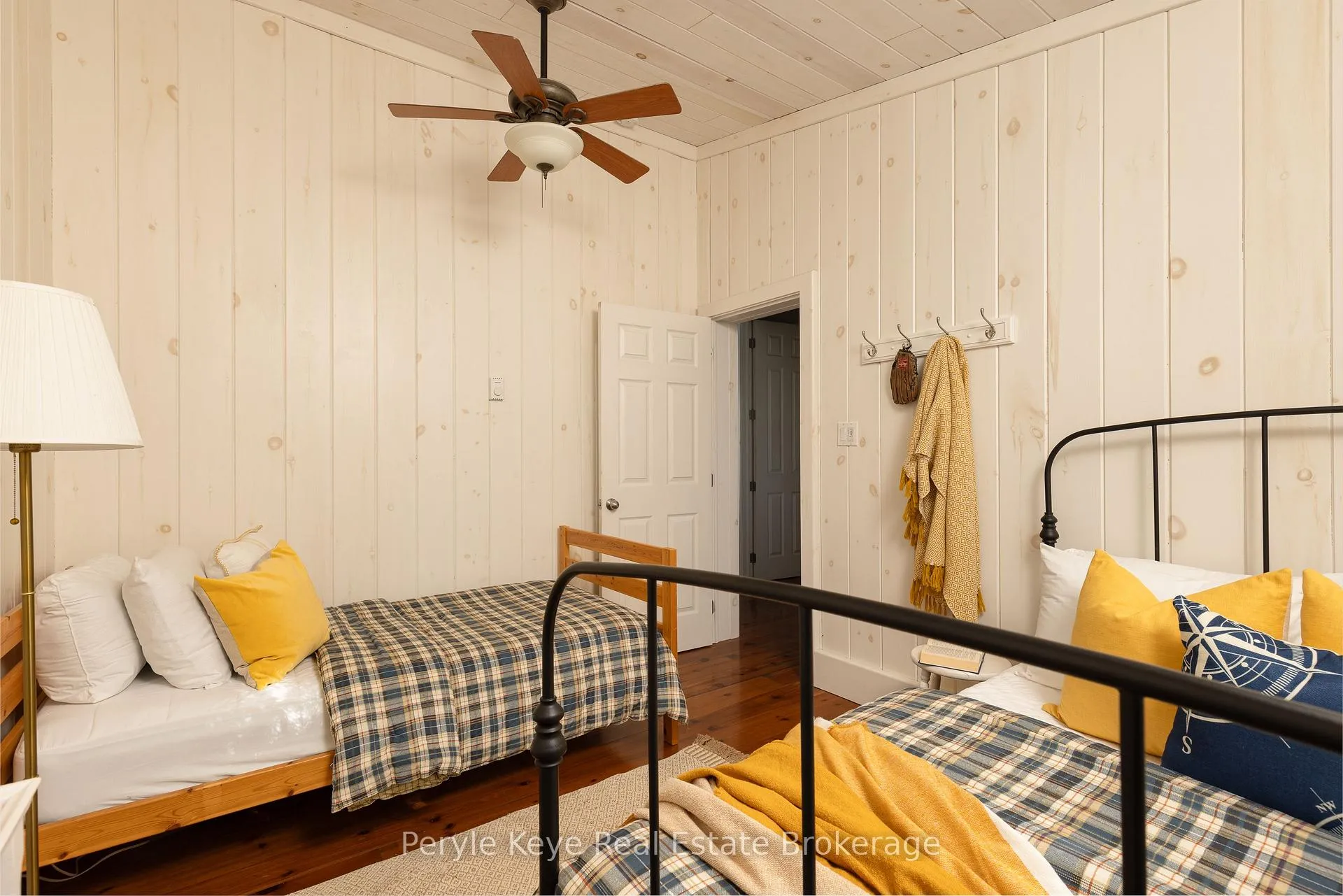 Photo 26 of 1127 Whispering Pines Trail, Bracebridge, Oakley — HOMEH