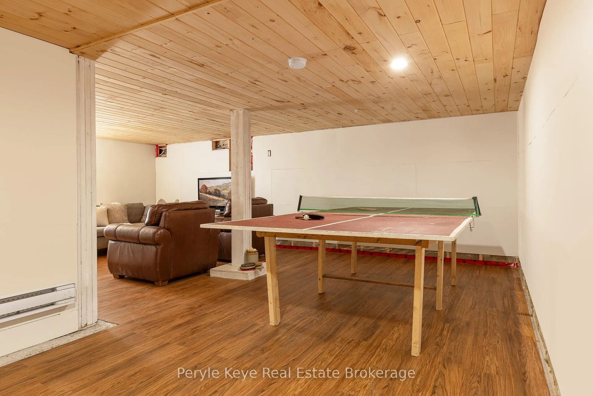 Photo 30 of 1127 Whispering Pines Trail, Bracebridge, Oakley — HOMEH