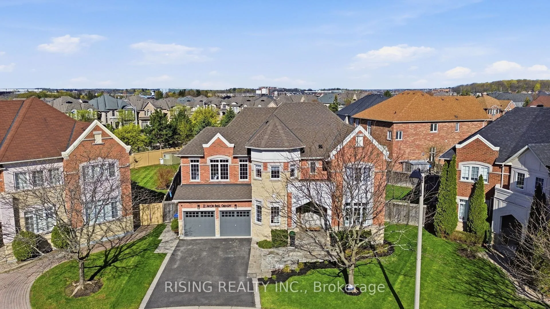 Photo 1 of 22 Jacob Brill Crescent, Brampton, Bram West — HOMEH