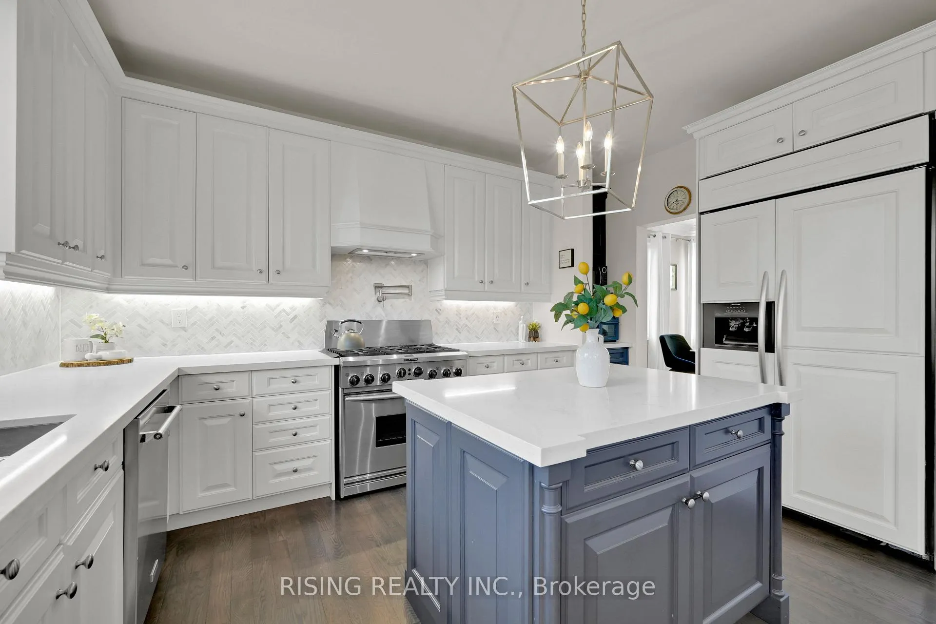 Photo 15 of 22 Jacob Brill Crescent, Brampton, Bram West — HOMEH