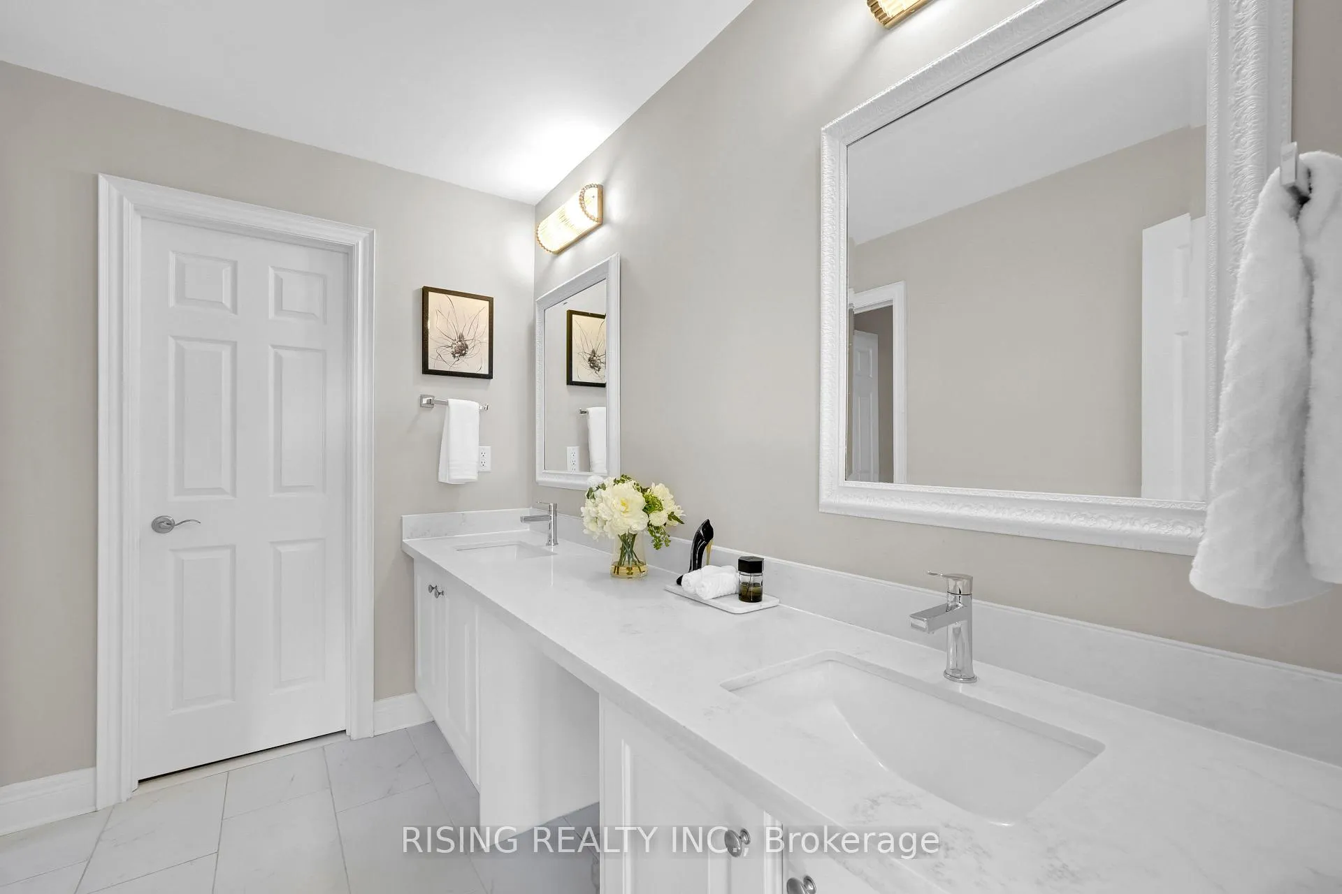 Photo 23 of 22 Jacob Brill Crescent, Brampton, Bram West — HOMEH