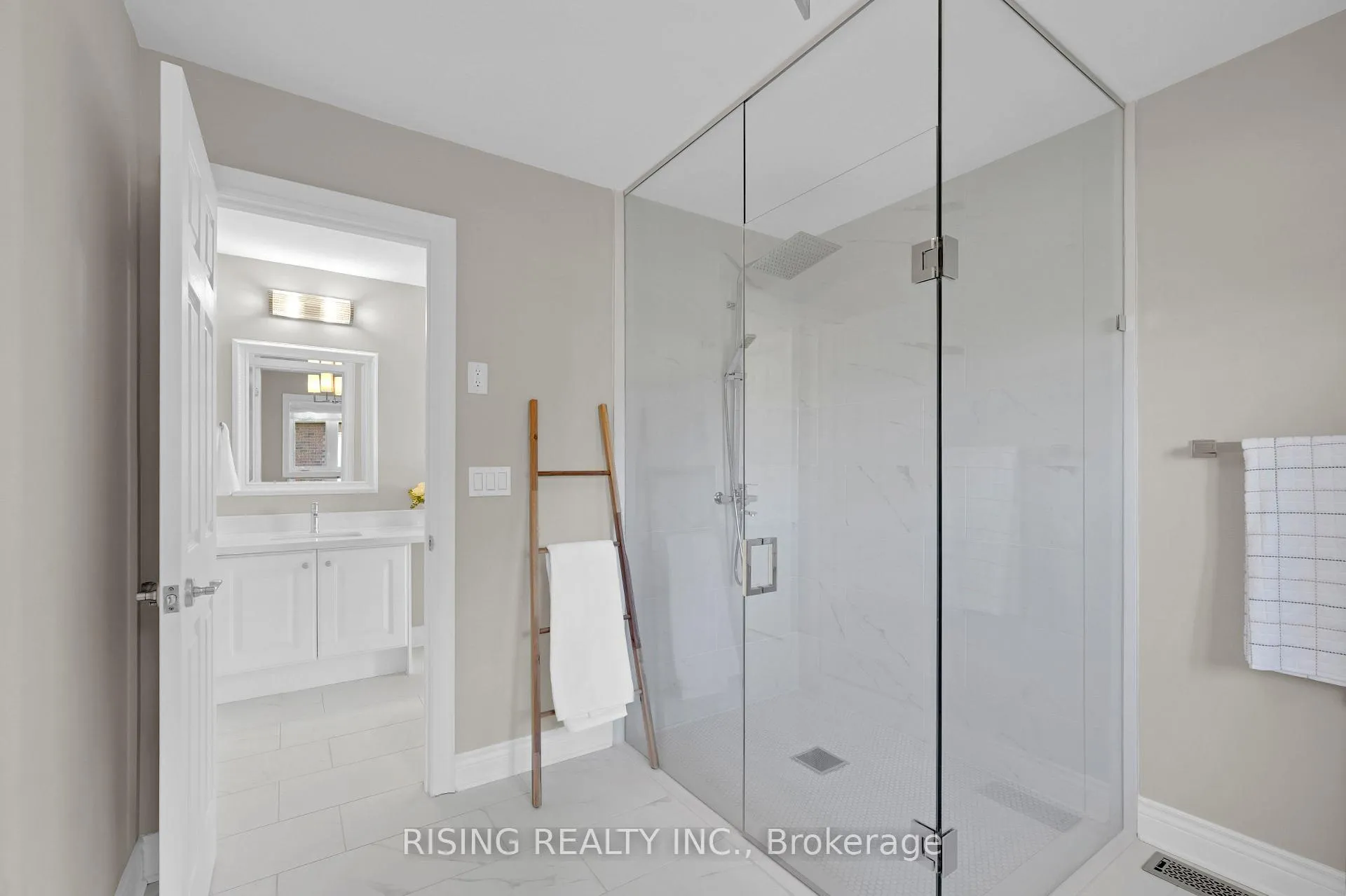 Photo 25 of 22 Jacob Brill Crescent, Brampton, Bram West — HOMEH