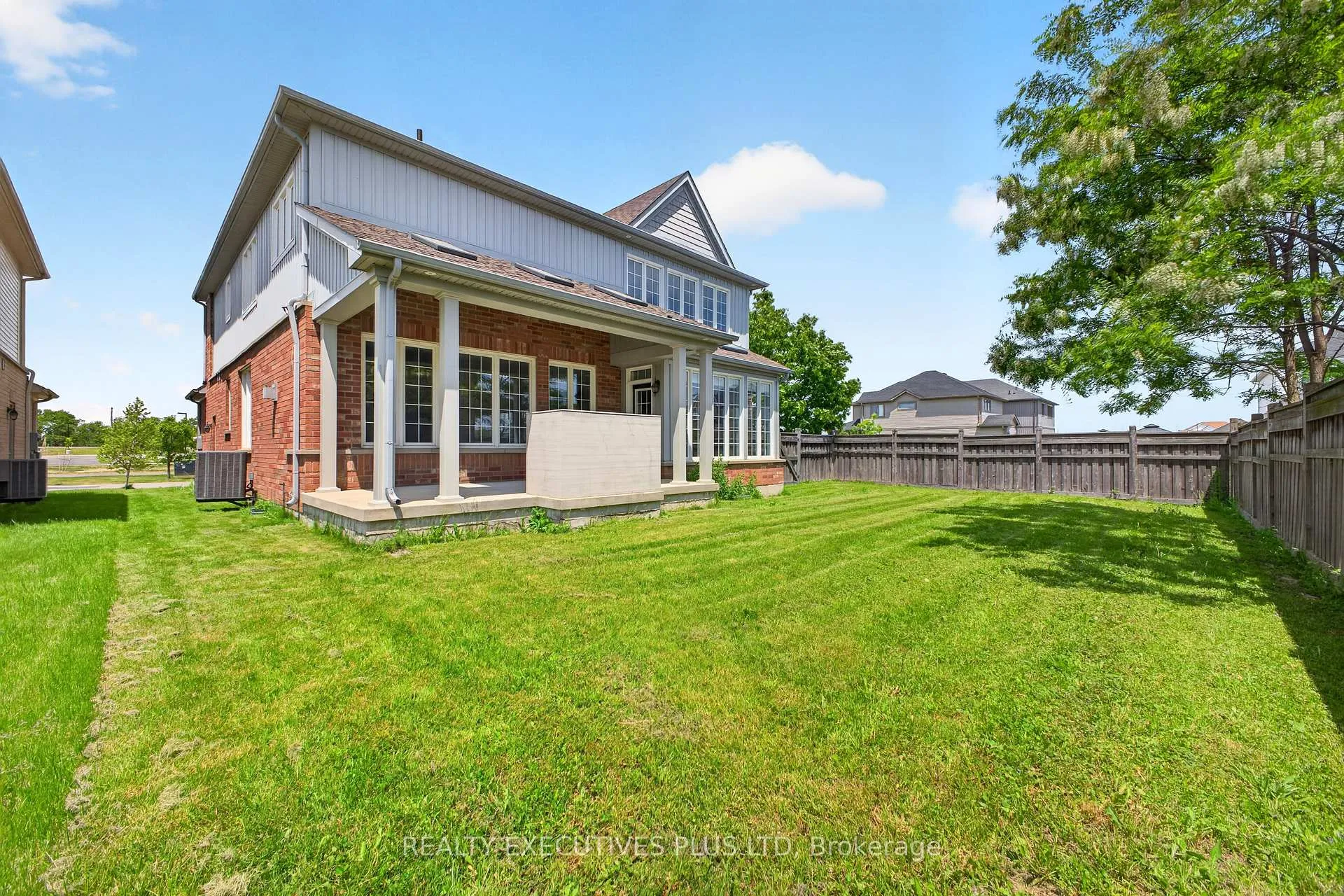 Photo 6 of 1 Sunset Way, Thorold, Rolling Meadows — HOMEH