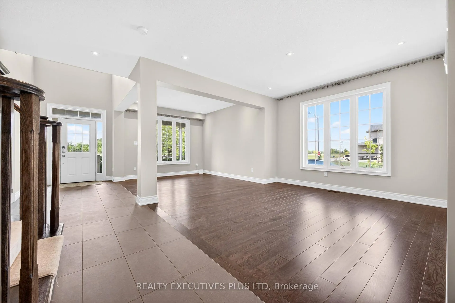 Photo 10 of 1 Sunset Way, Thorold, Rolling Meadows — HOMEH