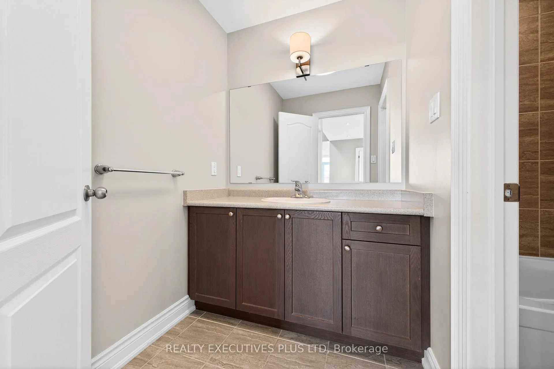 Photo 37 of 1 Sunset Way, Thorold, Rolling Meadows — HOMEH