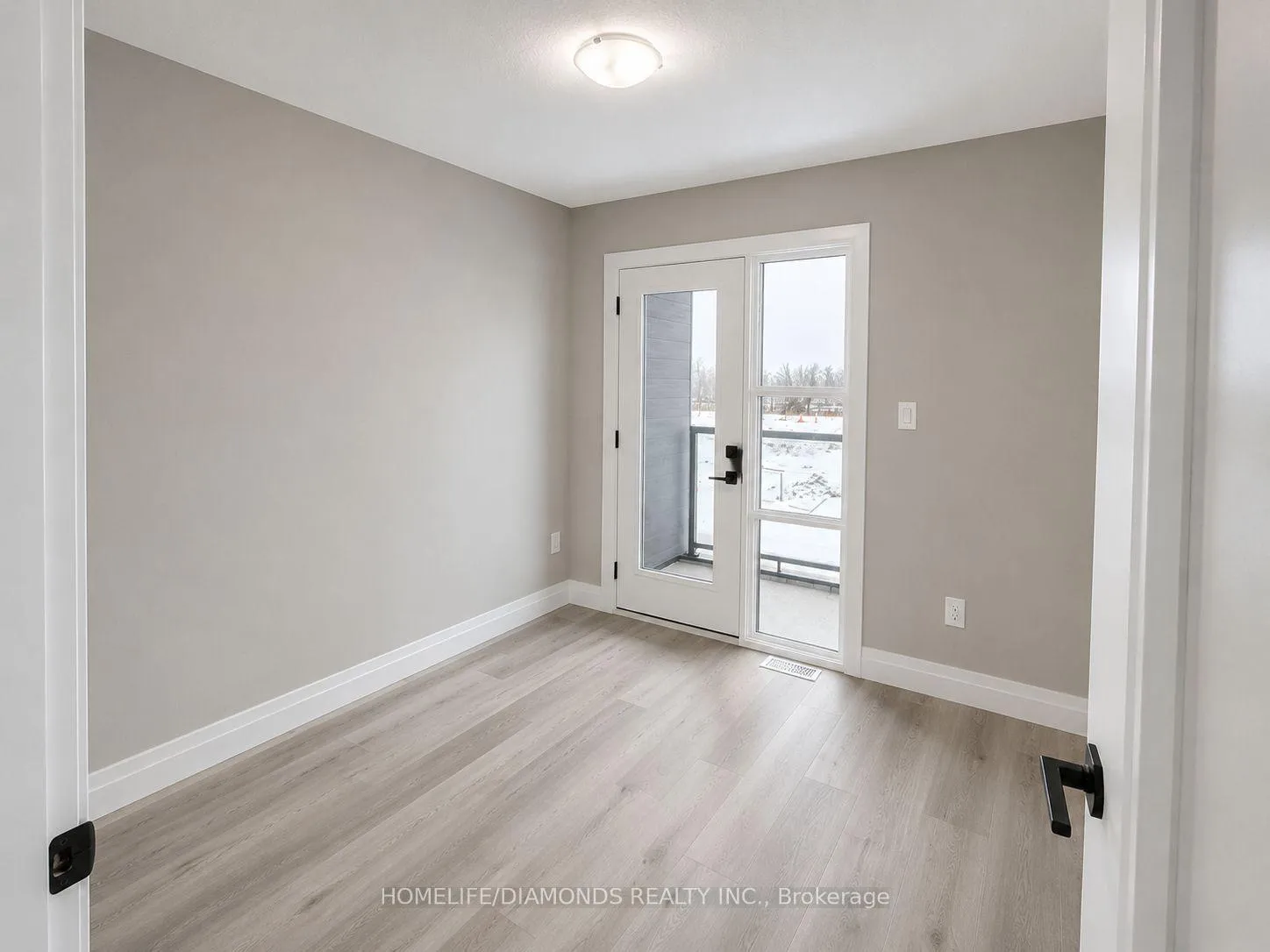 Photo 5 of 60 Keystone Trail, Welland, Lincoln/Crowland — HOMEH