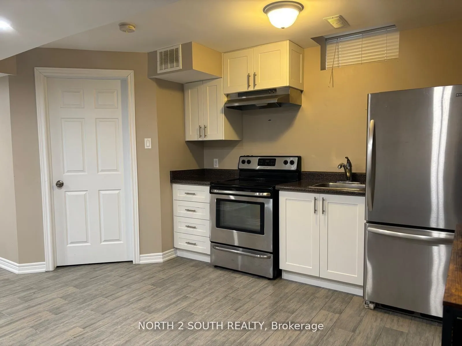 Photo 5 of Unit Bsmt, 23 Vanwood Crescent, Brampton, Vales of Castlemore — HOMEH