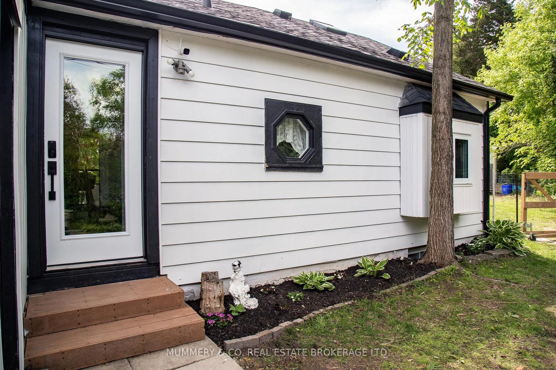 Photo 6 of 948 Mcdowell Road E, Norfolk, Green's Corners — HOMEH
