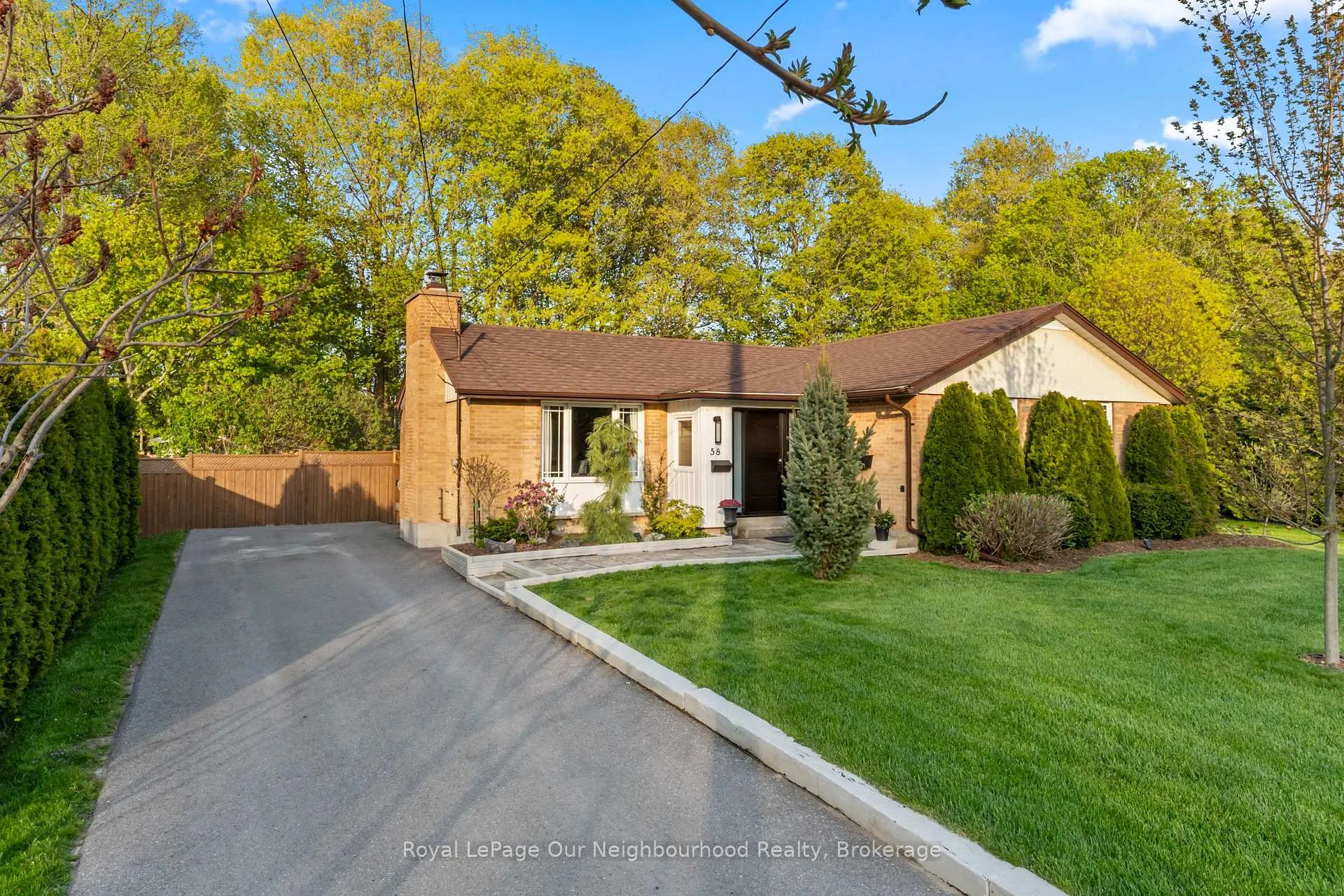 Photo 4 of 58 Hamilton Avenue, Cobourg — HOMEH