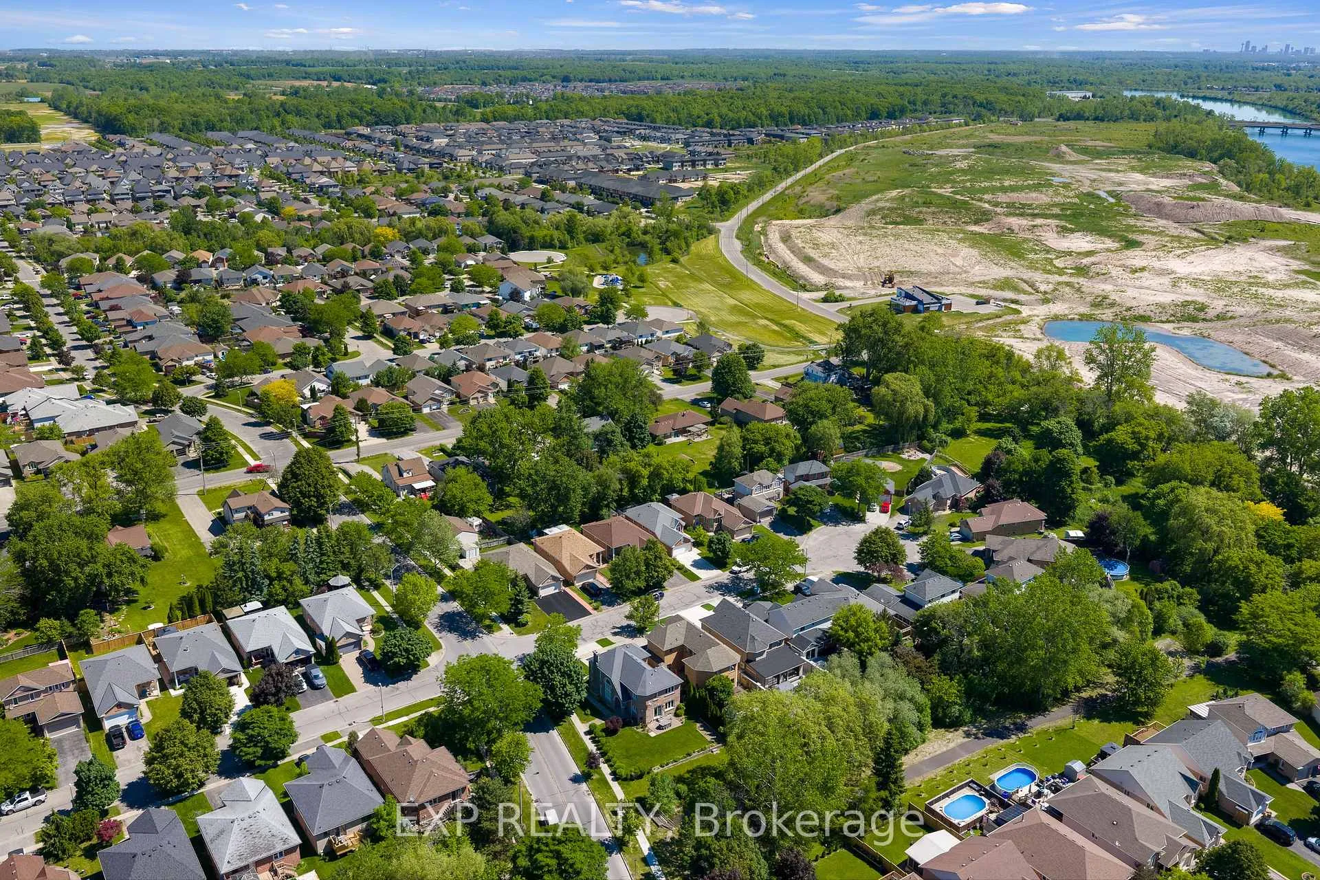 Photo 44 of 3 Madison Court E, Welland, N. Welland — HOMEH