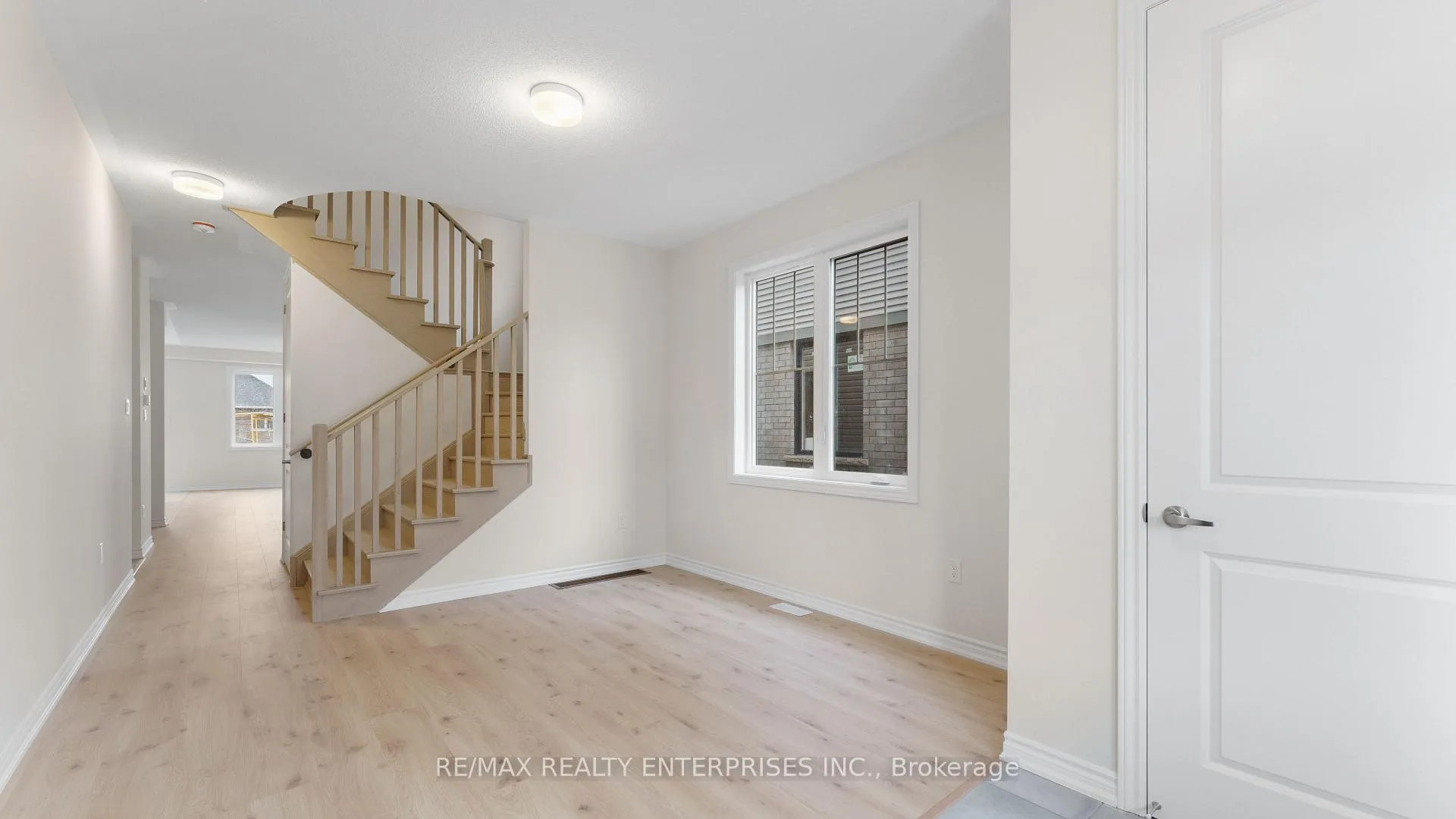 Photo 5 of 1114 Denton Drive, Cobourg — HOMEH