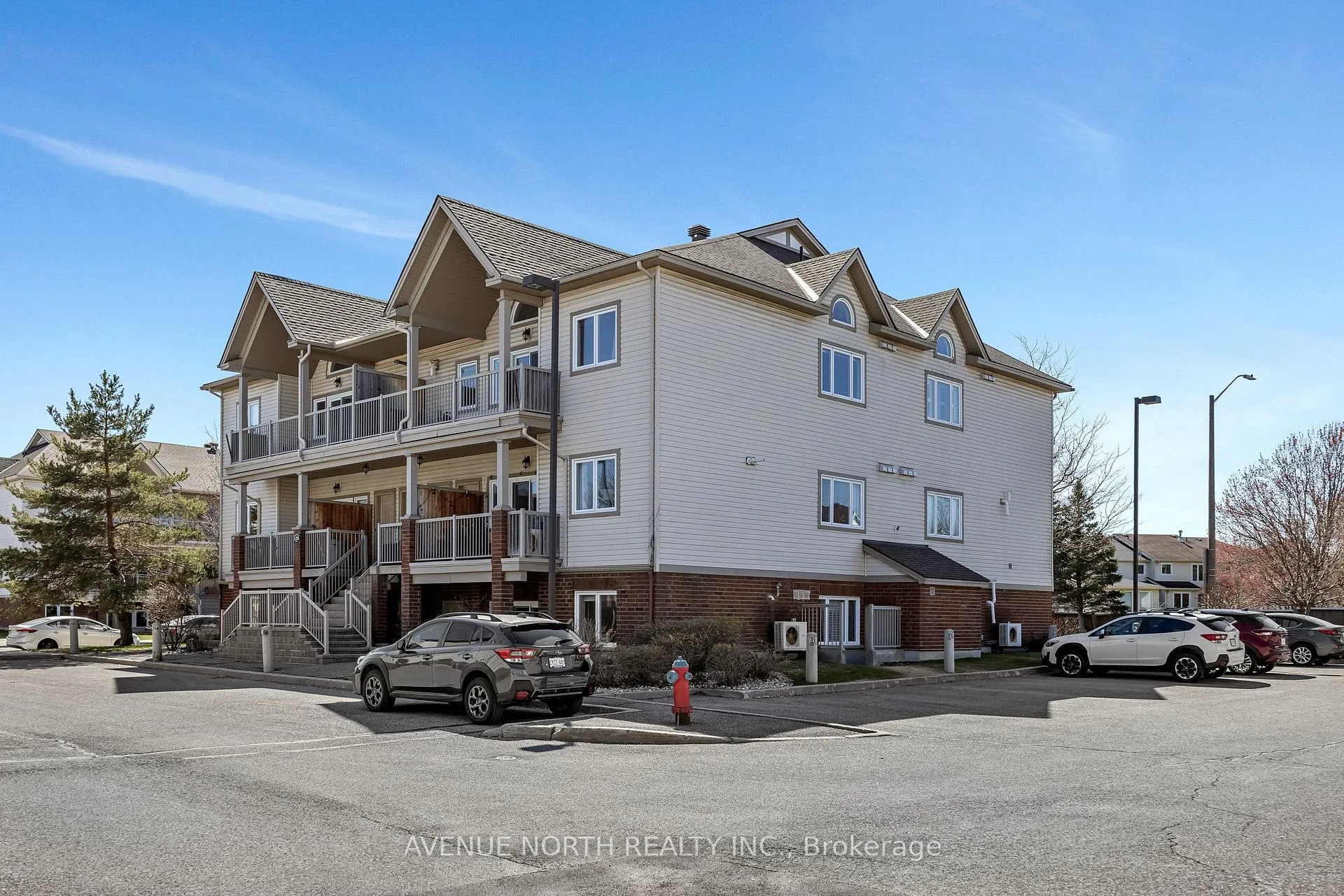 Photo 5 of Unit 4, 175 Waterbridge Drive, Ottawa, Barrhaven East — HOMEH