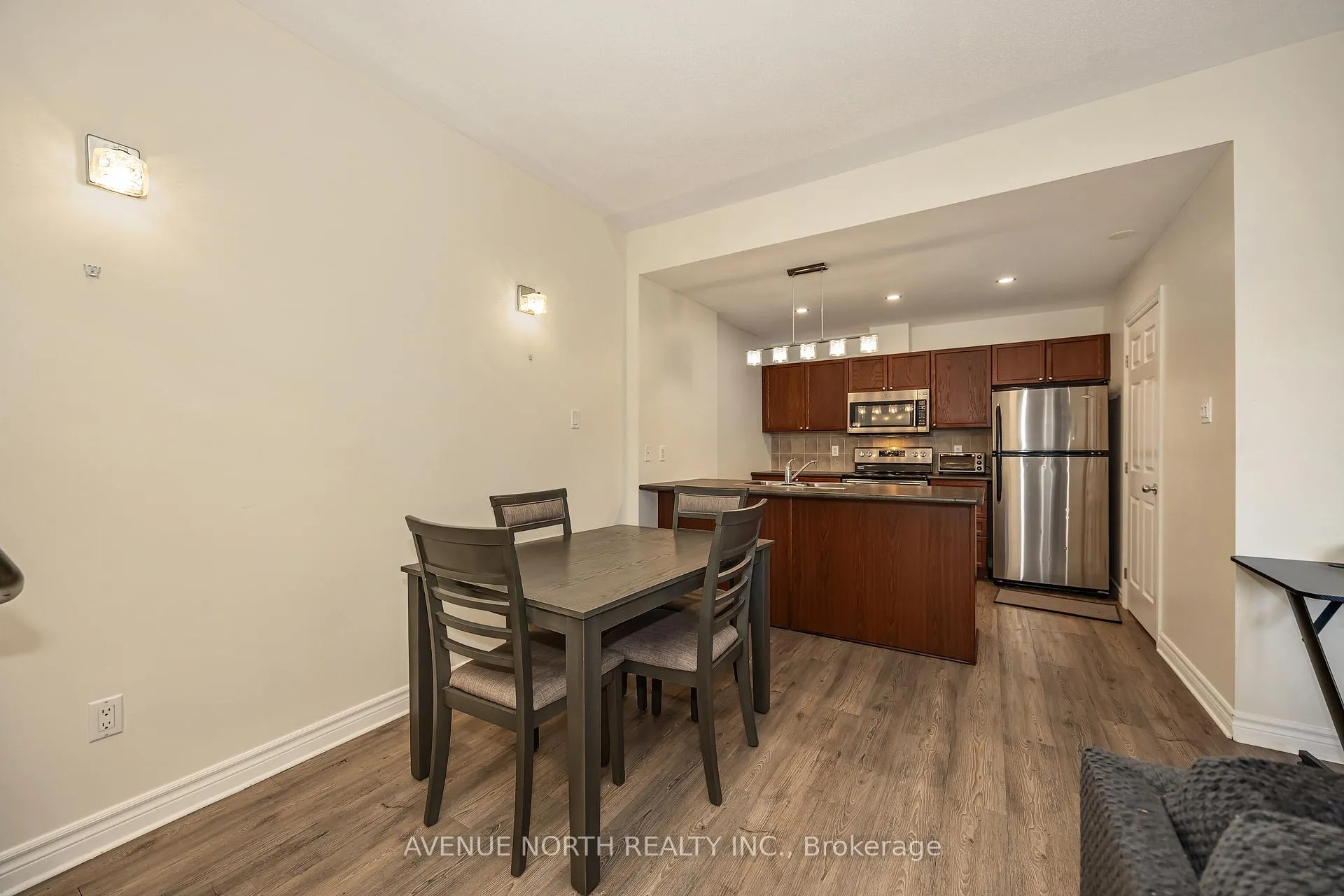 Photo 13 of Unit 4, 175 Waterbridge Drive, Ottawa, Barrhaven East — HOMEH