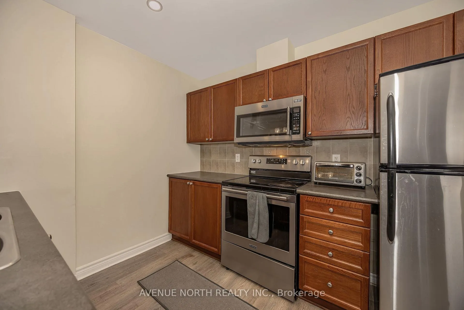 Photo 16 of Unit 4, 175 Waterbridge Drive, Ottawa, Barrhaven East — HOMEH