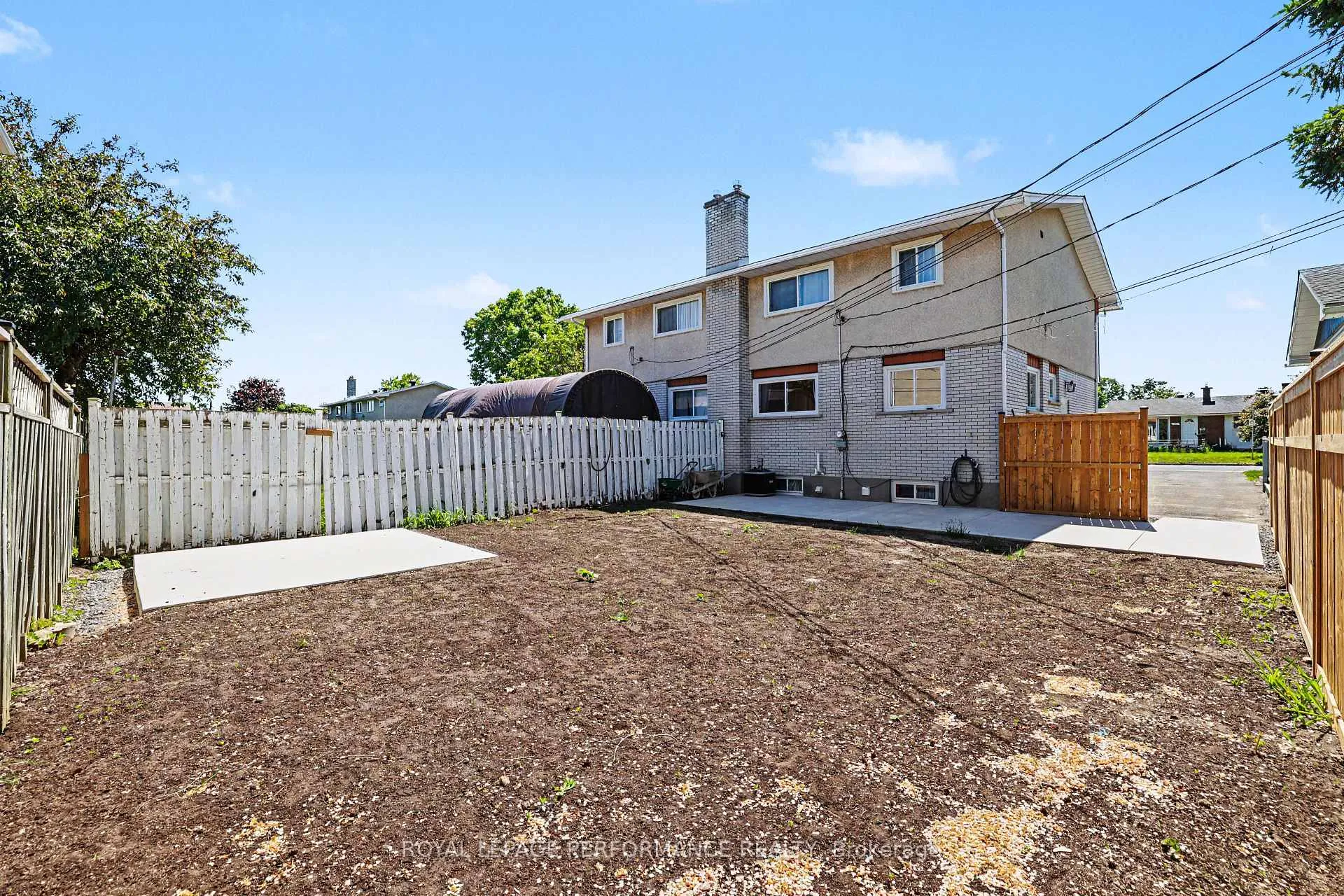 Photo 14 of 29 Aldercrest Drive, Ottawa, Meadowlands/Crestview — HOMEH