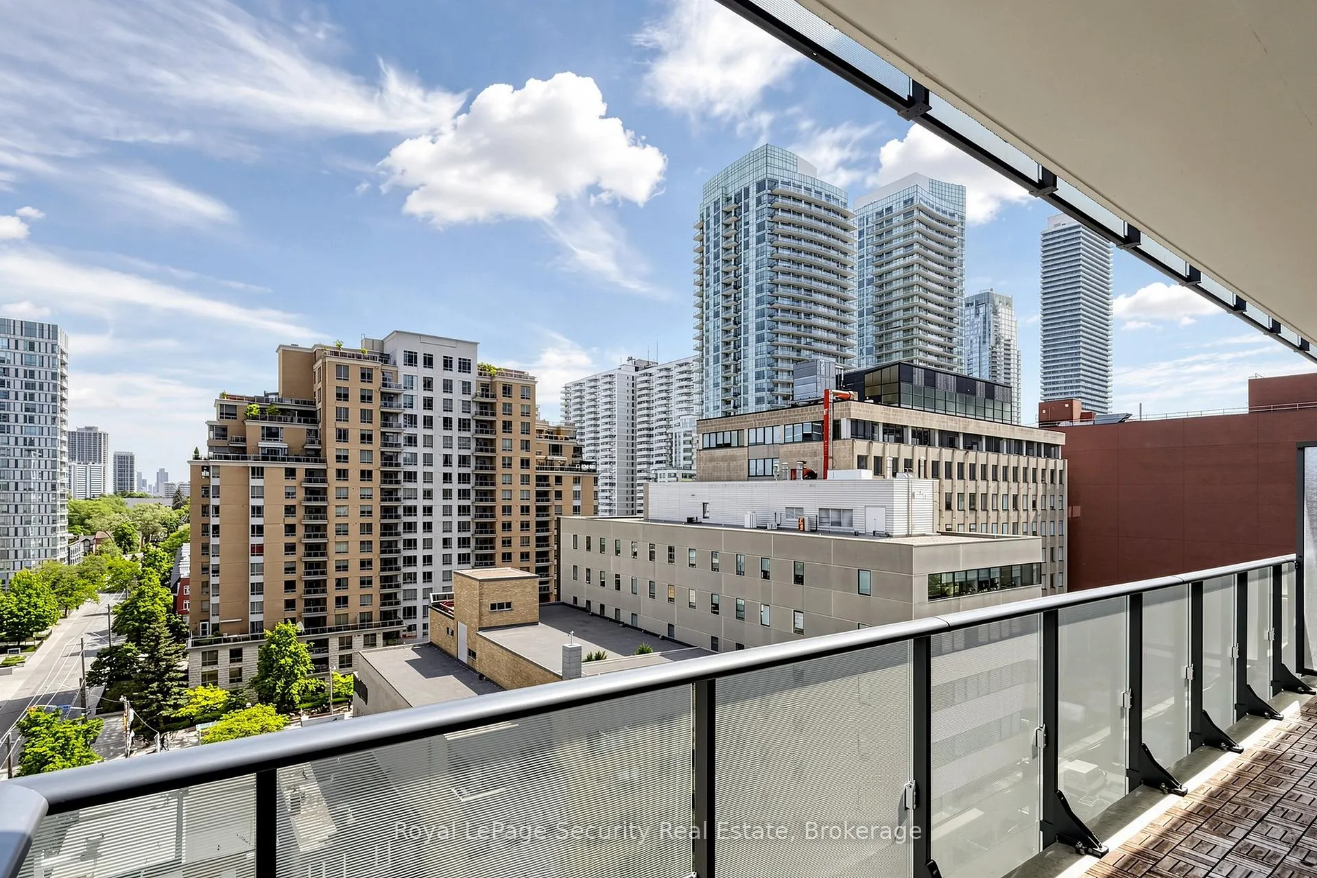 Photo 18 of Unit 910, 161 Roehampton Avenue, Toronto, Mount Pleasant West — HOMEH