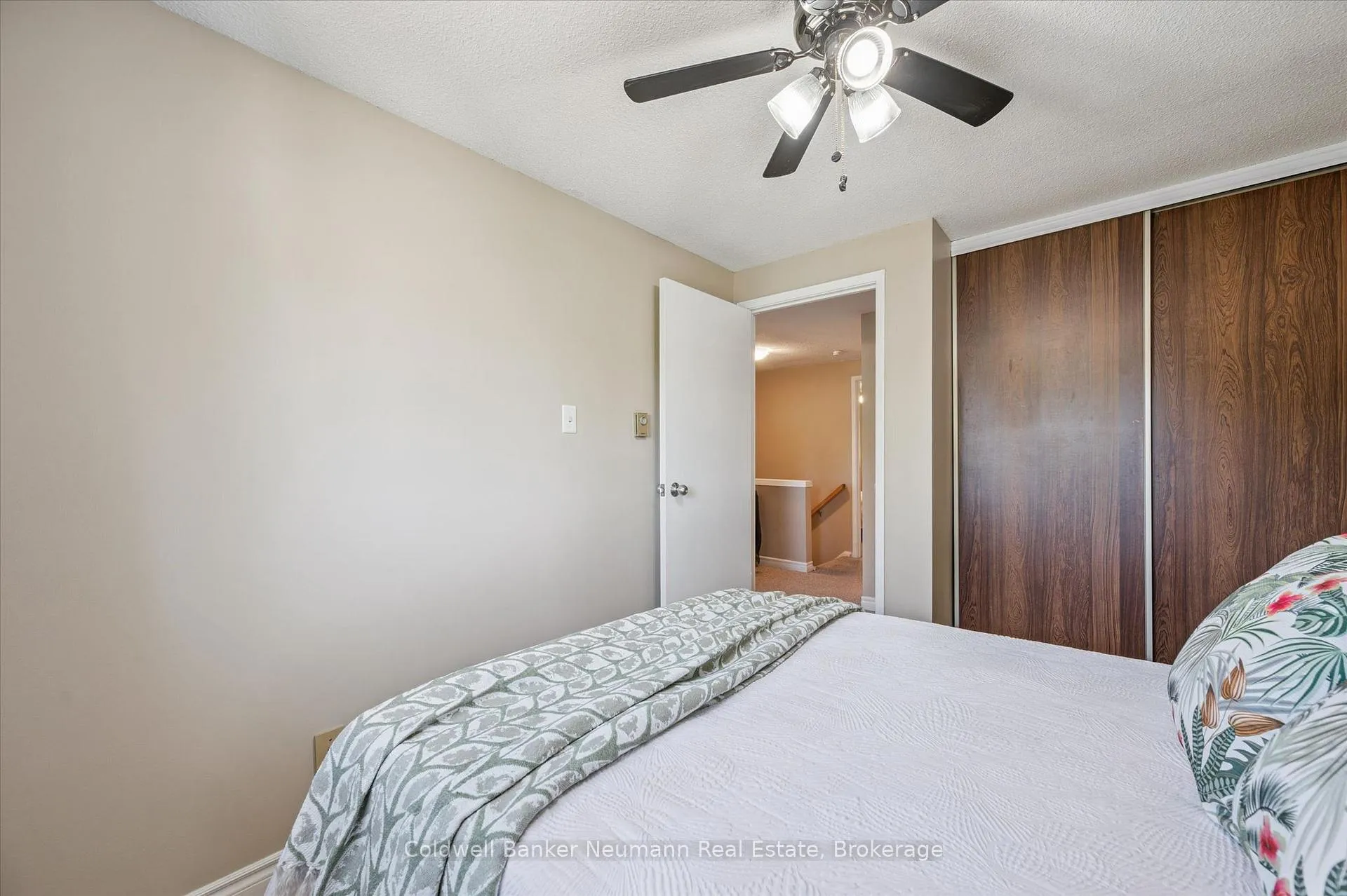Photo 21 of Unit 2, 2 Worton Avenue, Guelph, Willow West/Sugarbush/West Acres — HOMEH