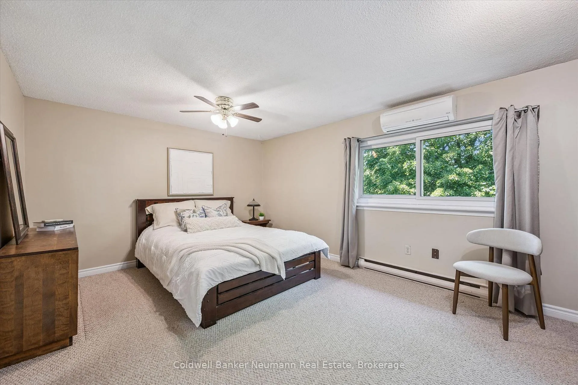 Photo 22 of Unit 2, 2 Worton Avenue, Guelph, Willow West/Sugarbush/West Acres — HOMEH