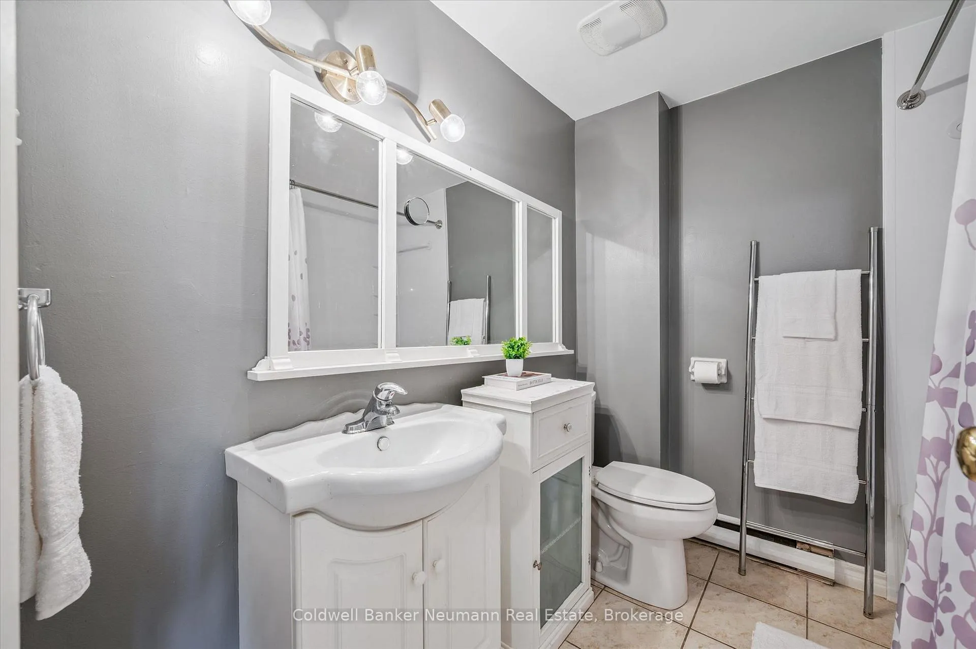 Photo 24 of Unit 2, 2 Worton Avenue, Guelph, Willow West/Sugarbush/West Acres — HOMEH