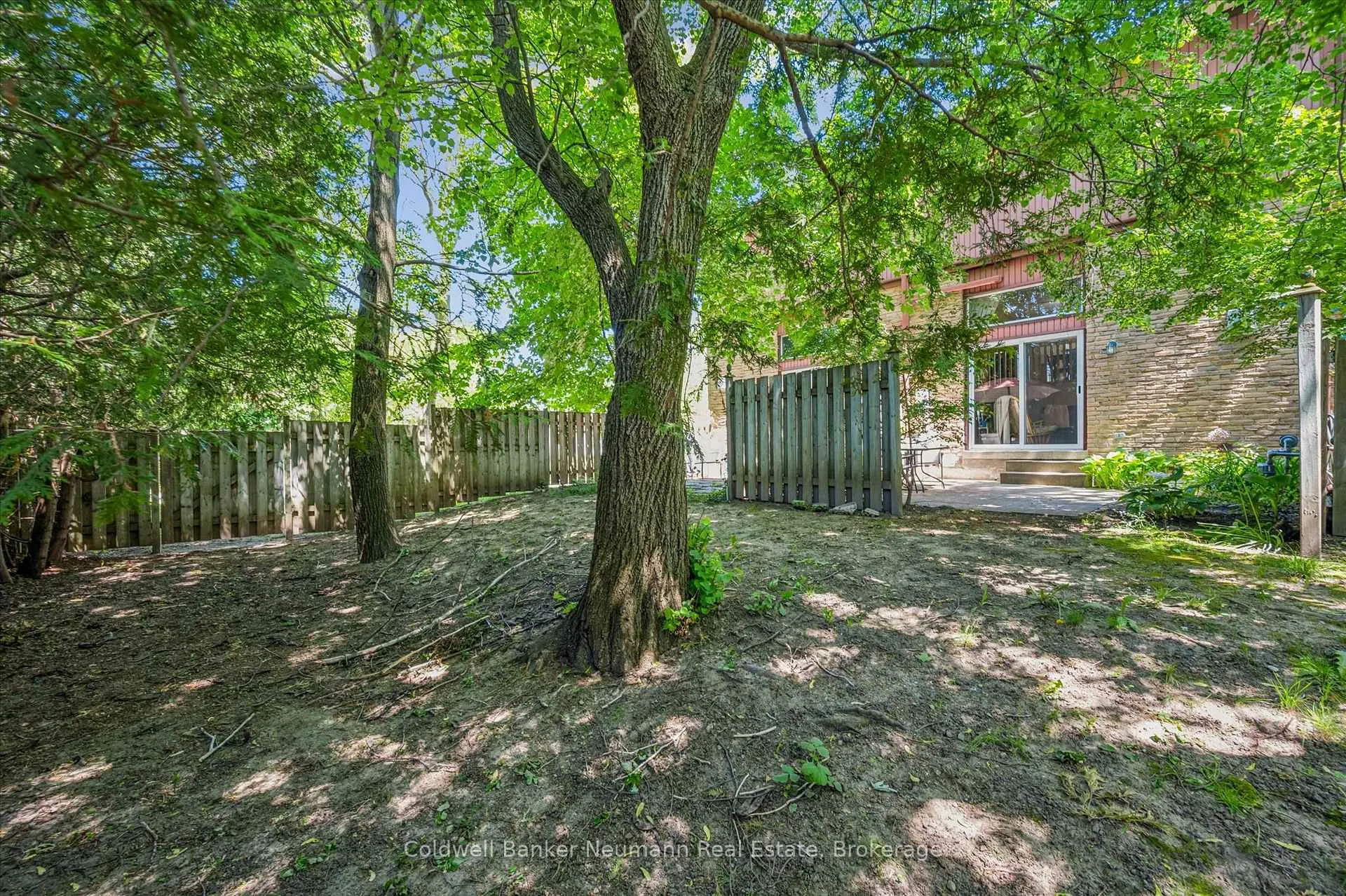 Photo 28 of Unit 2, 2 Worton Avenue, Guelph, Willow West/Sugarbush/West Acres — HOMEH