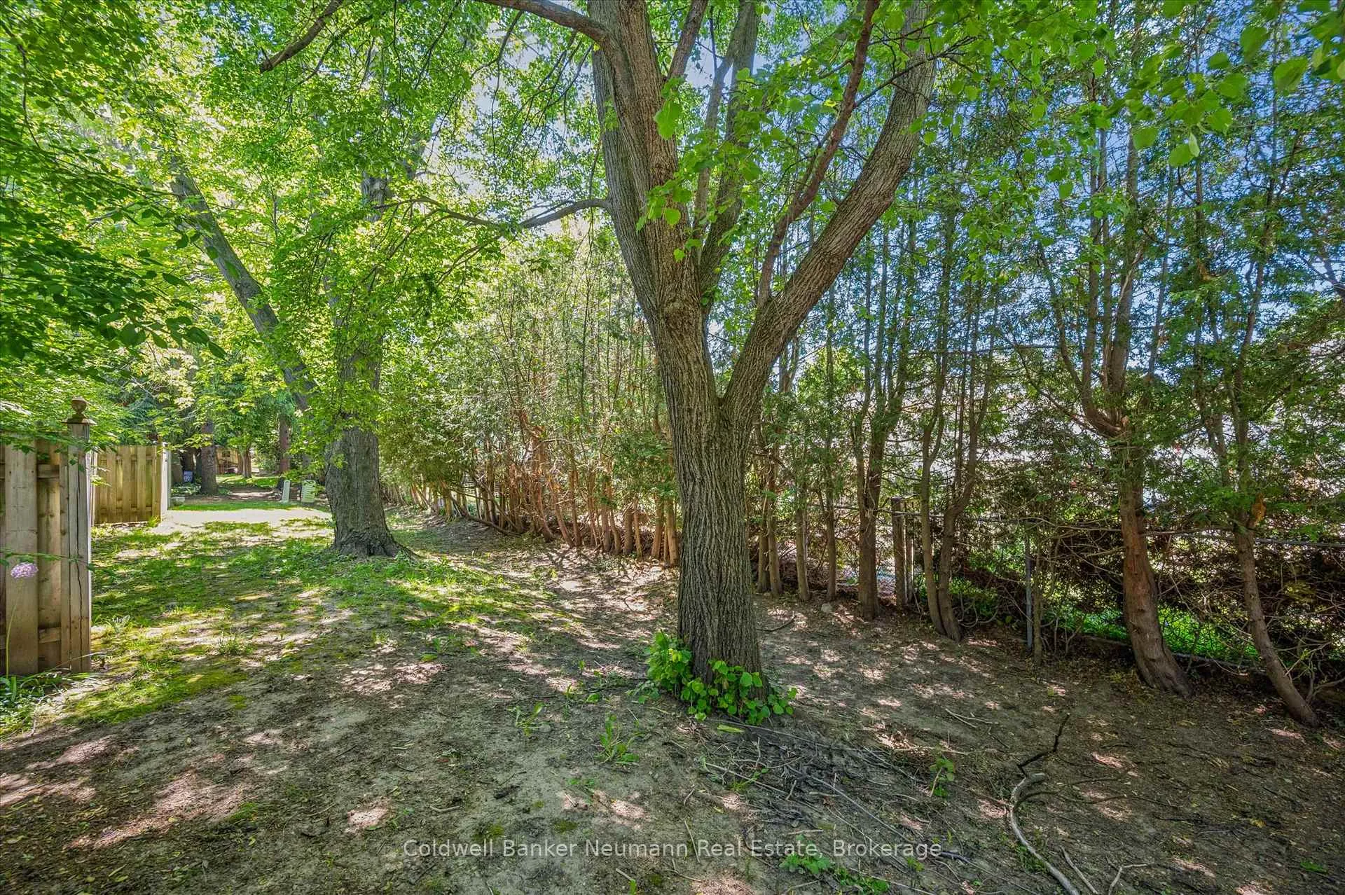 Photo 30 of Unit 2, 2 Worton Avenue, Guelph, Willow West/Sugarbush/West Acres — HOMEH