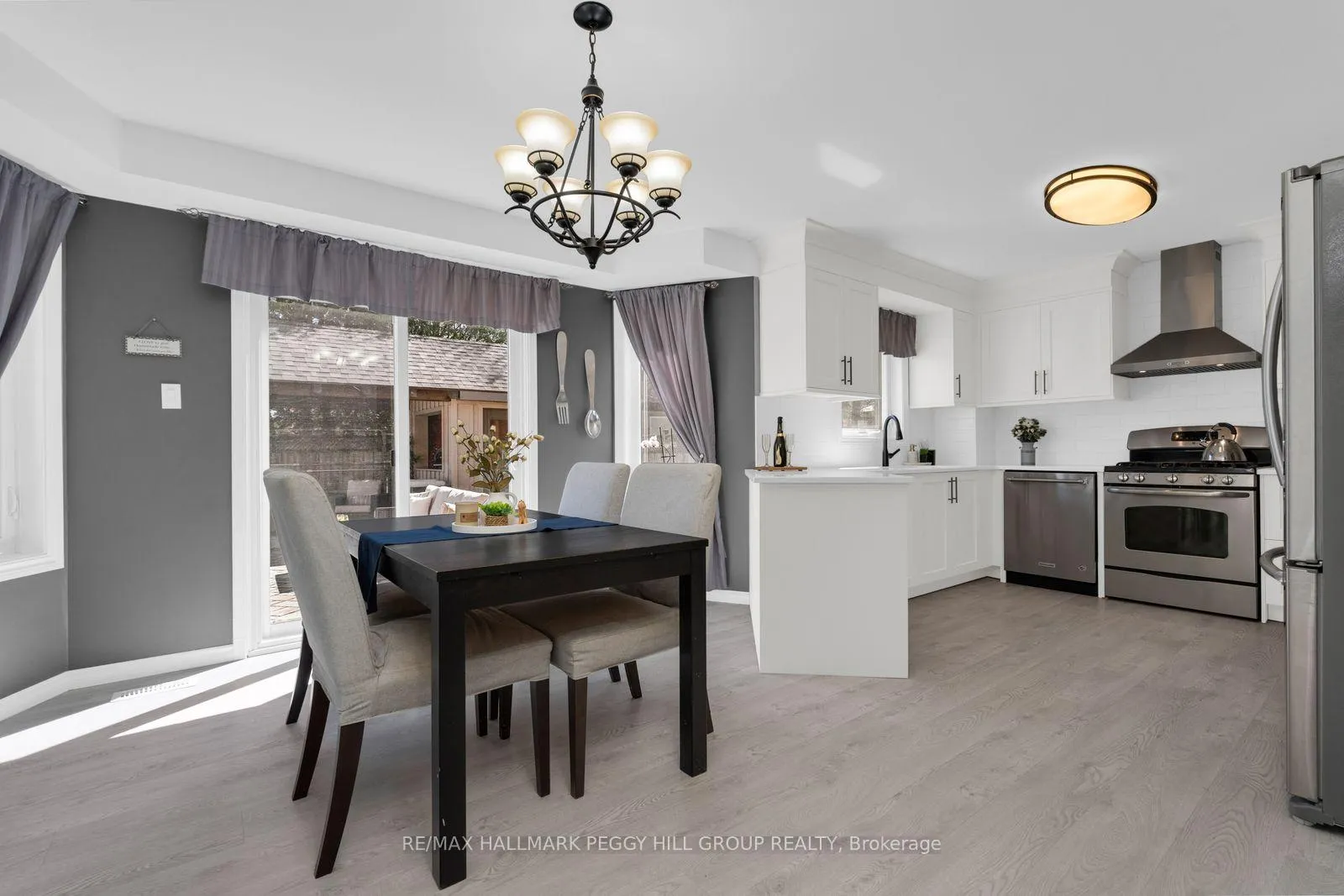 Photo 5 of 99 Golden Meadow Road, Barrie, Bayshore — HOMEH