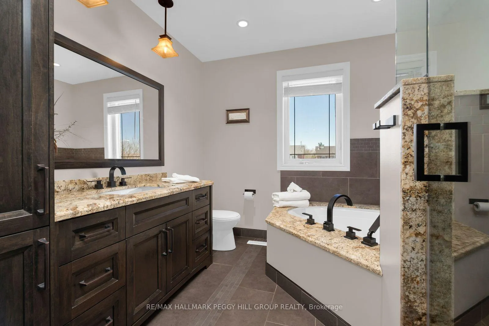 Photo 15 of 99 Golden Meadow Road, Barrie, Bayshore — HOMEH