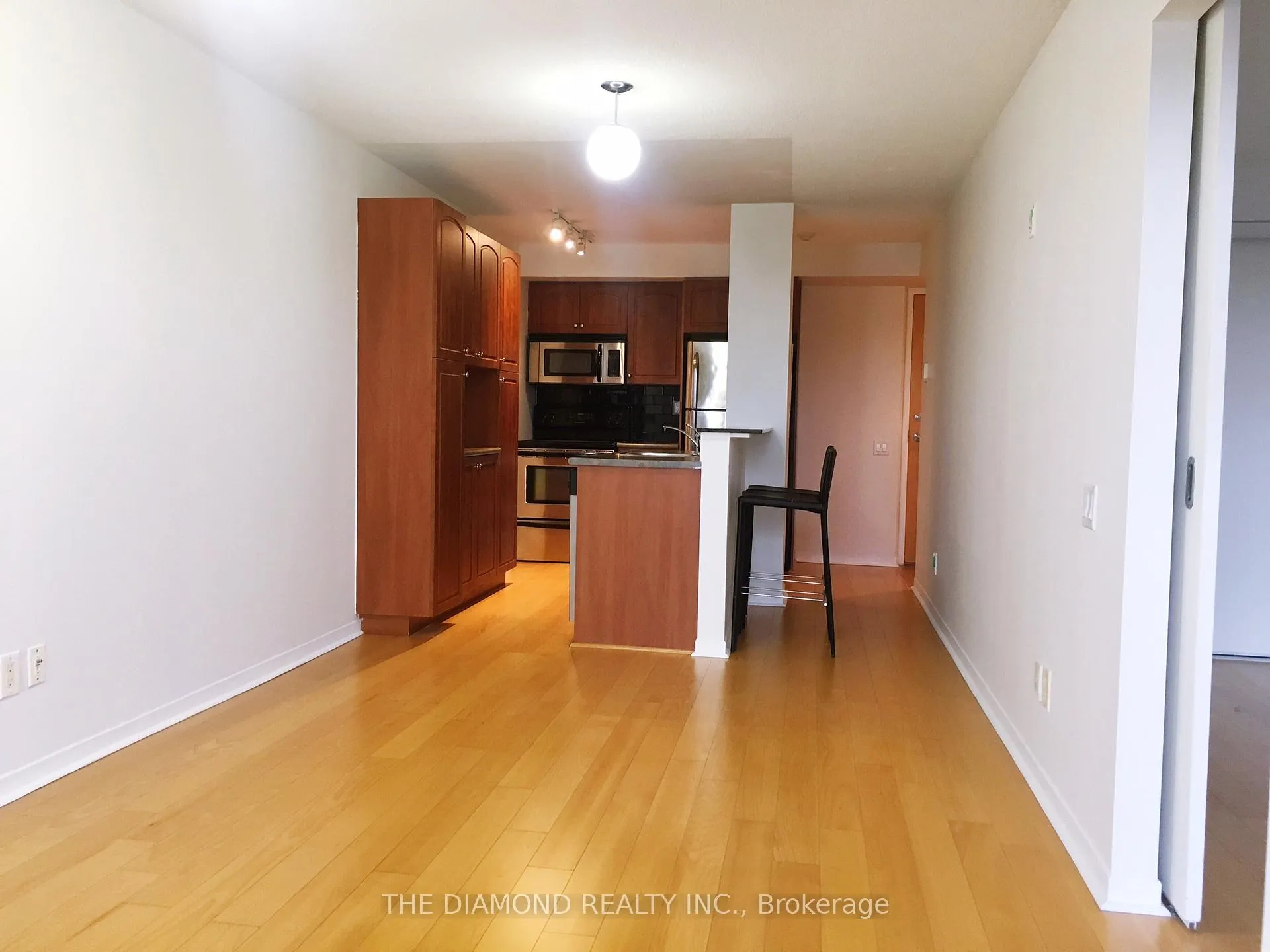 Photo 2 of Unit 406, 1040 The Queensway, Etobicoke, Islington-City Centre West — HOMEH