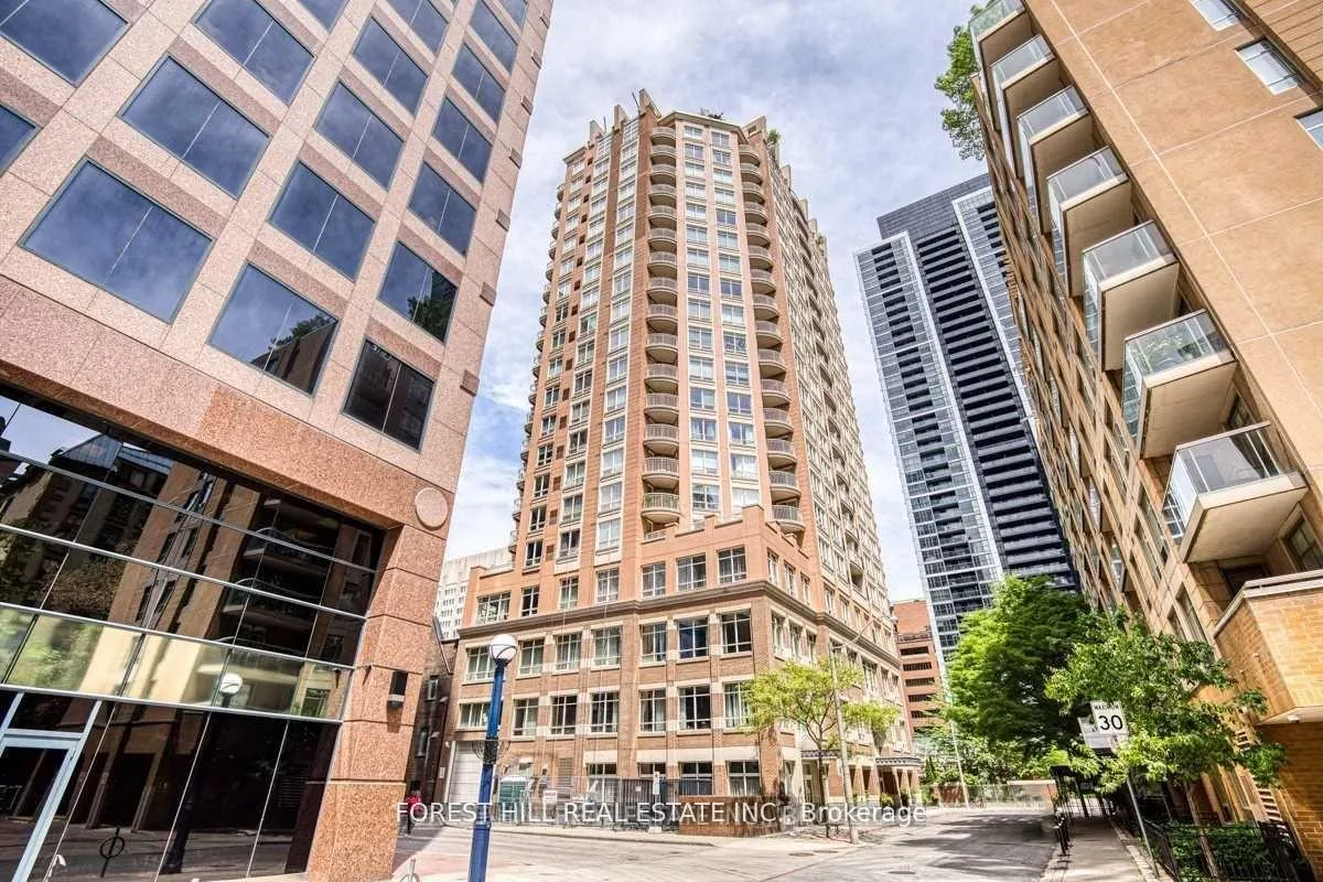 Photo of Unit 801, 100 Hayden Street