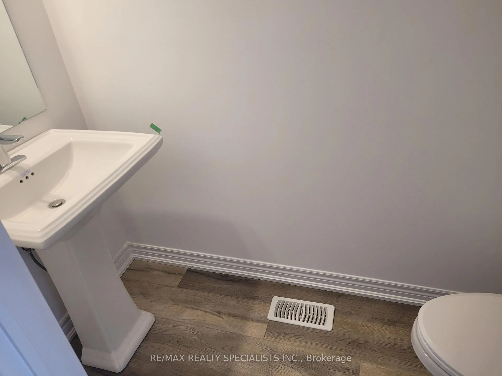 Photo 7 of Unit 4, 120 Court Drive, Brant, Paris — HOMEH