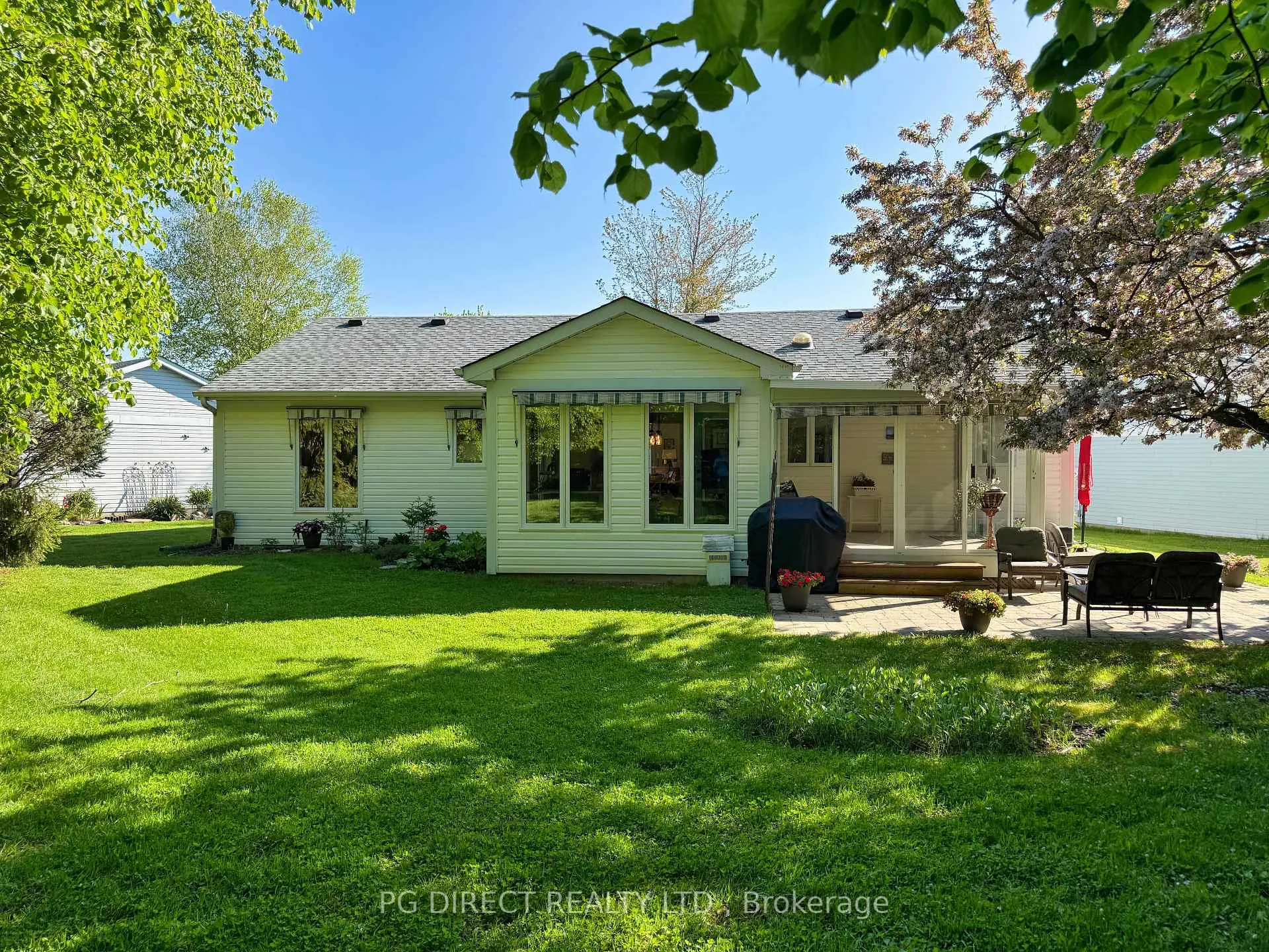 Photo 17 of 70 White Bark Way, Centre Wellington, Rural Centre Wellington East — HOMEH