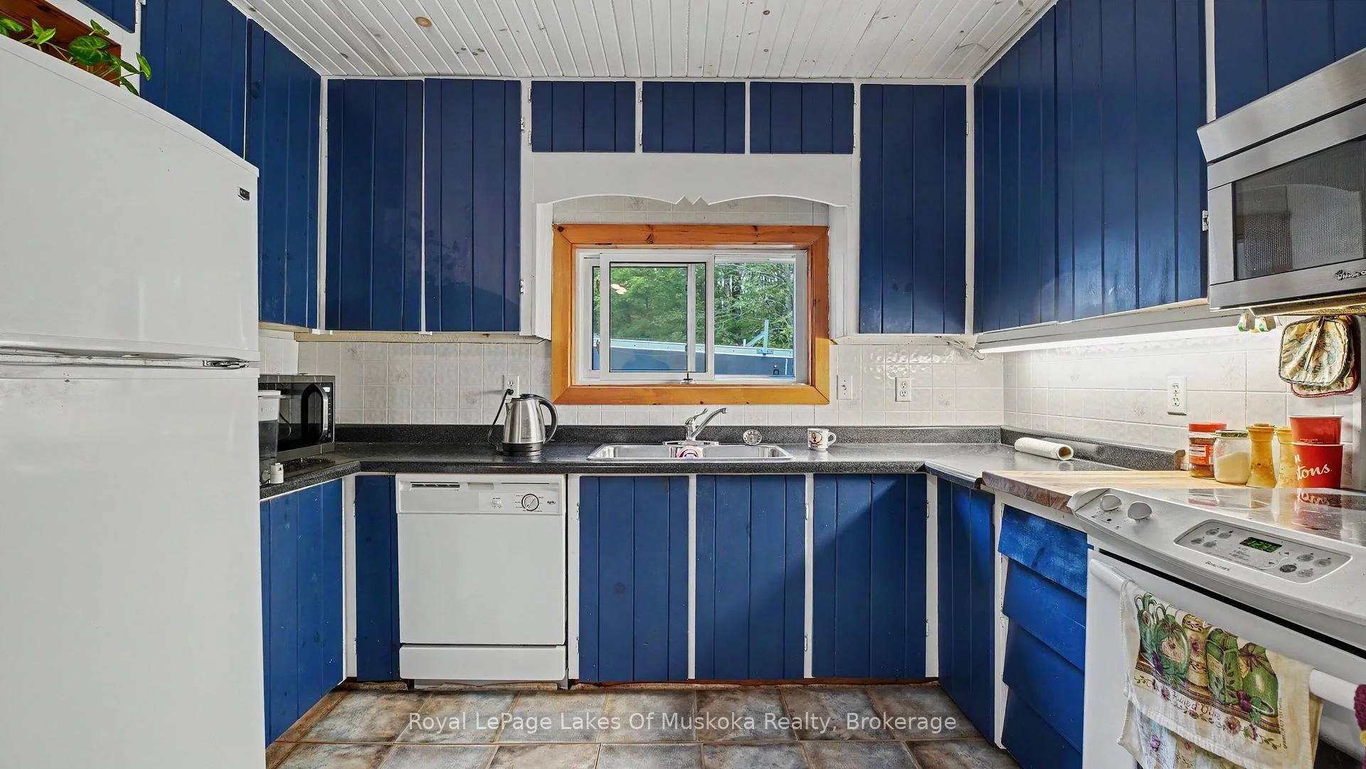 Photo 4 of 722 South Horn Lk Road, Armour — HOMEH