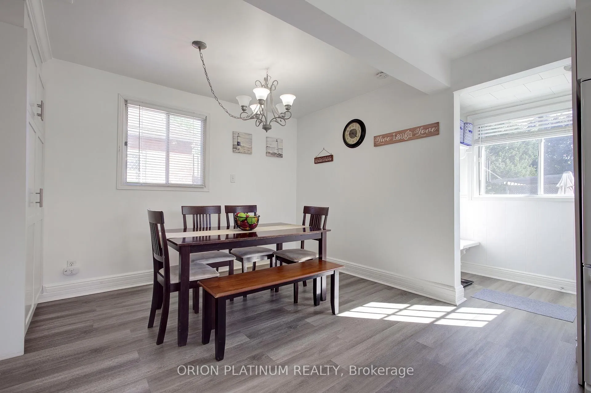 Photo 12 of 164 Catharine Avenue E, Brantford, Old West Brant — HOMEH