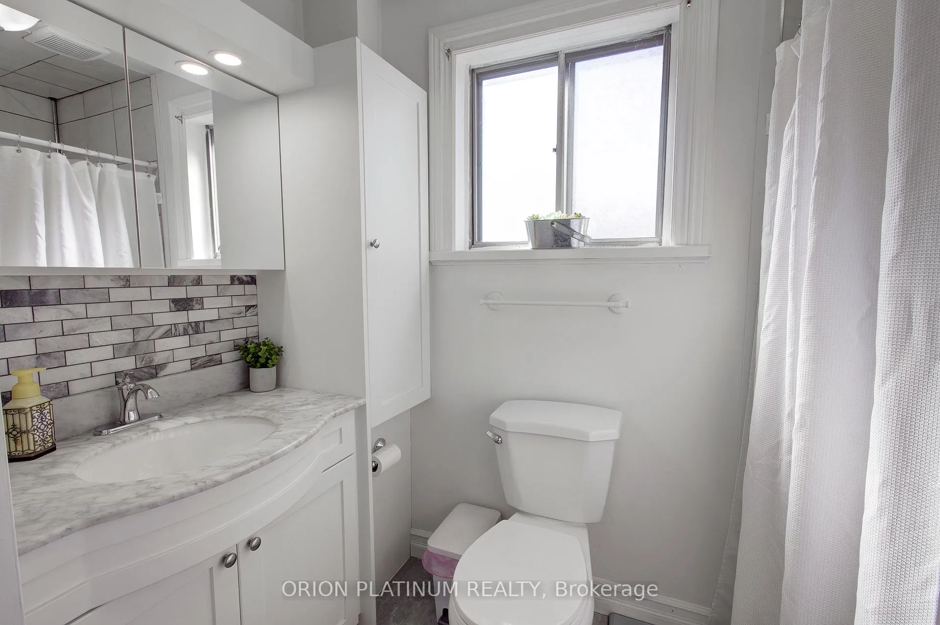 Photo 17 of 164 Catharine Avenue E, Brantford, Old West Brant — HOMEH