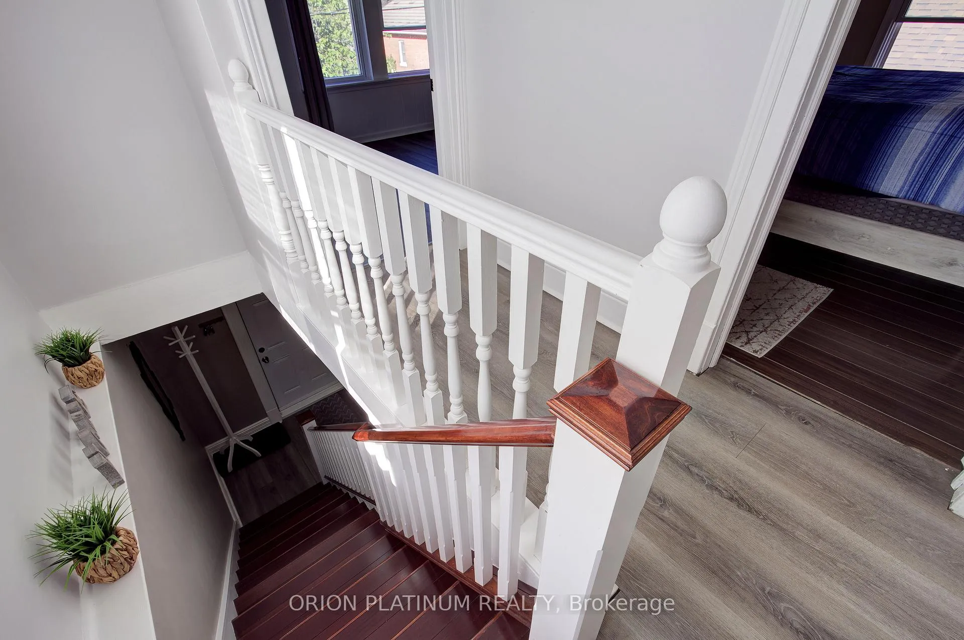 Photo 22 of 164 Catharine Avenue E, Brantford, Old West Brant — HOMEH