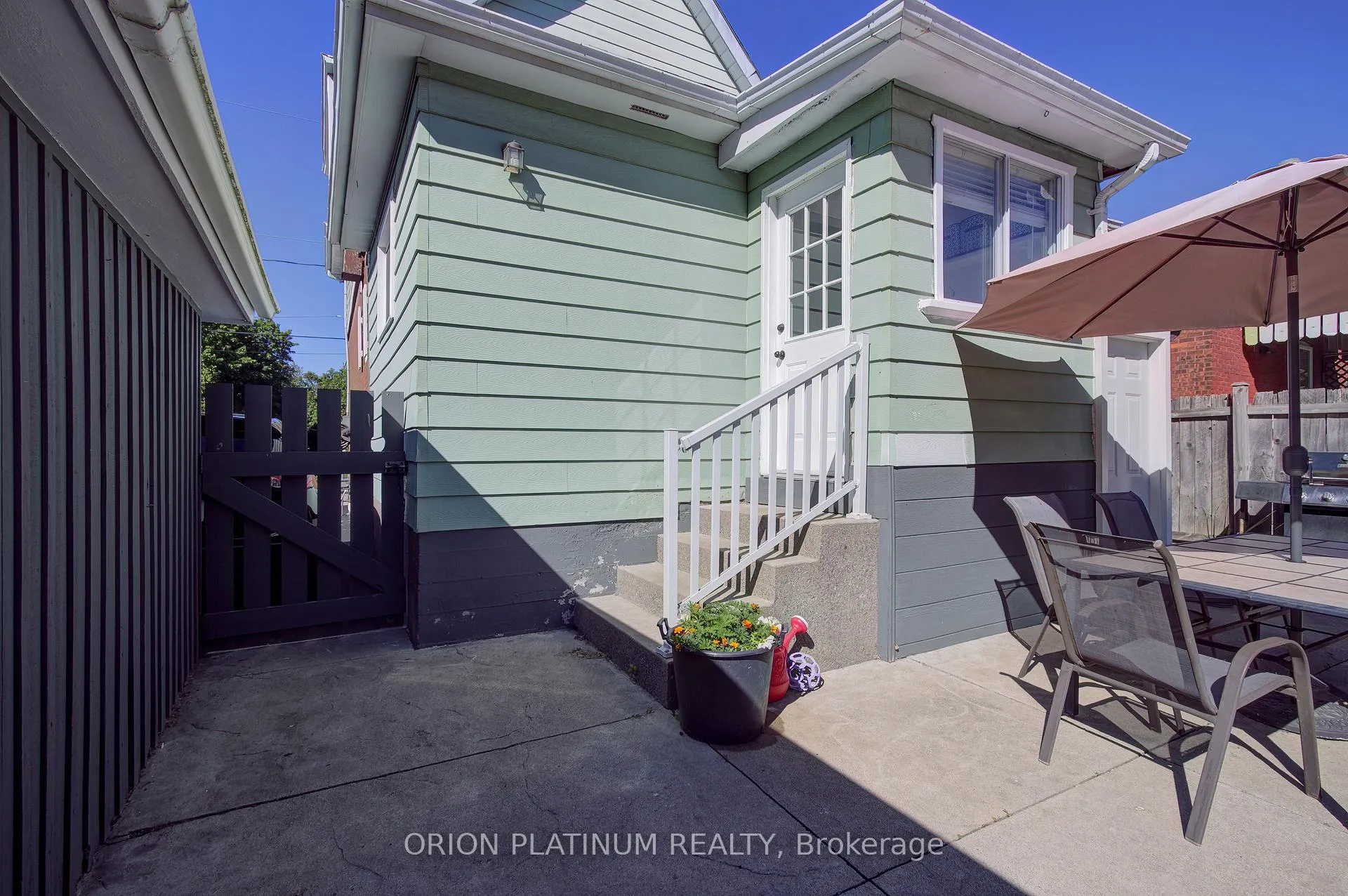 Photo 45 of 164 Catharine Avenue E, Brantford, Old West Brant — HOMEH