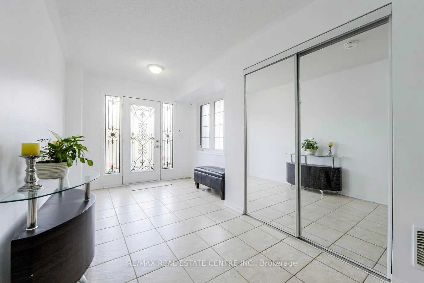 Photo 4 of Unit 3, 620 Ferguson Drive, Milton, Beaty — HOMEH