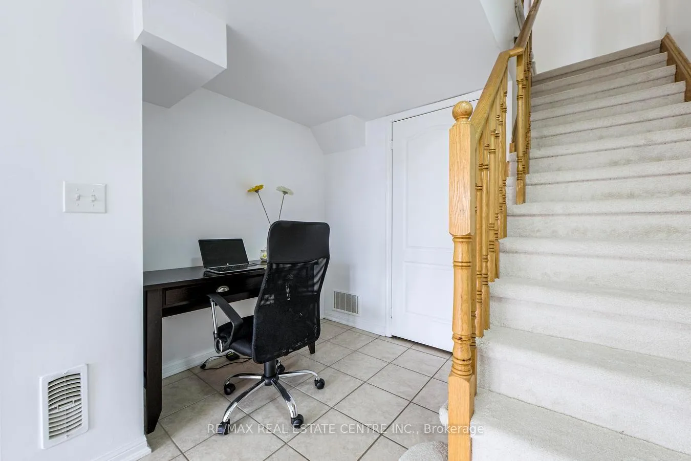 Photo 5 of Unit 3, 620 Ferguson Drive, Milton, Beaty — HOMEH