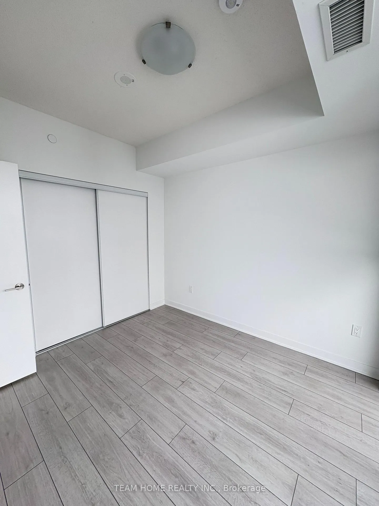 Photo 4 of Unit 1202, 490 Malta Avenue, Brampton, Fletcher's Creek South — HOMEH
