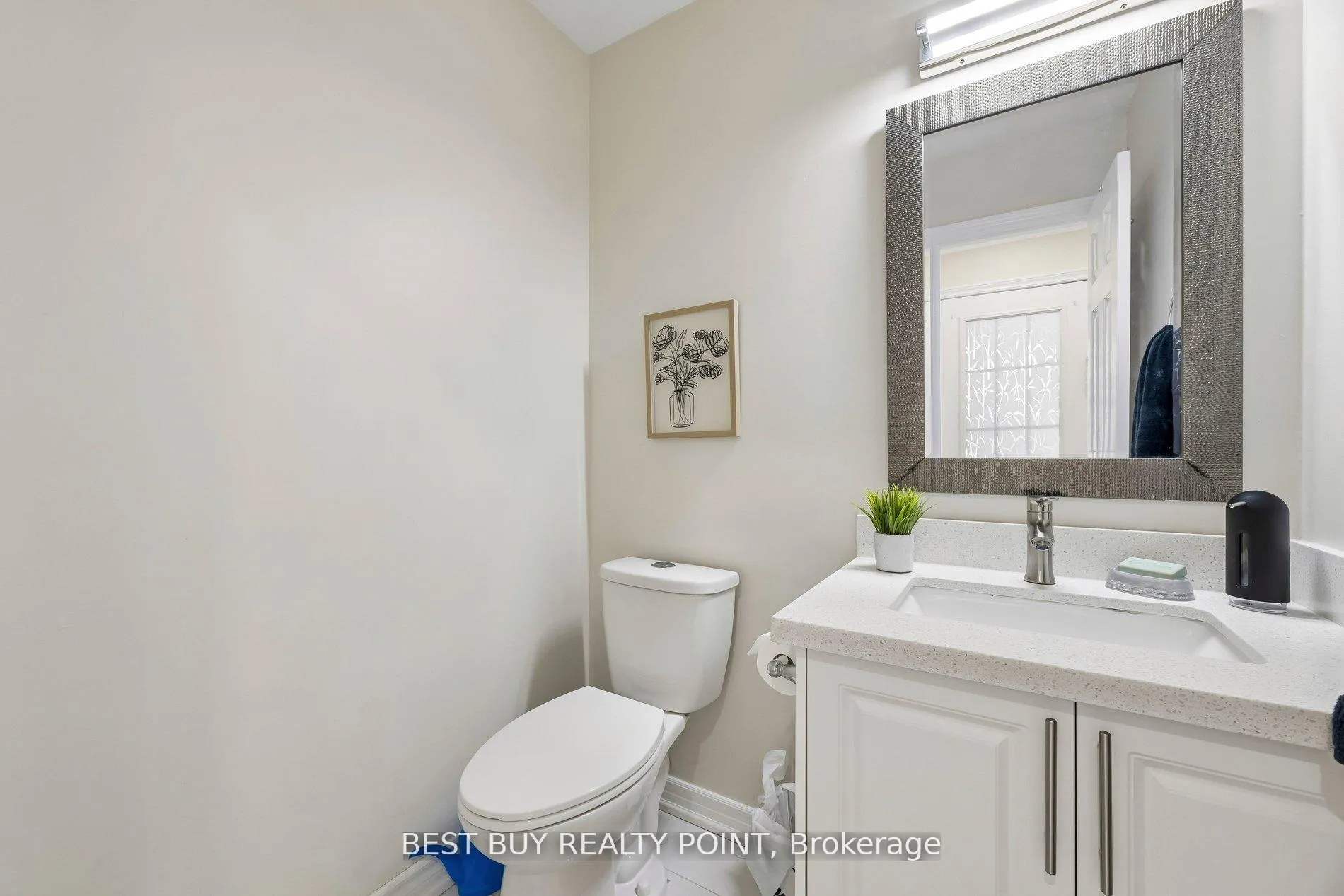 Photo 16 of 16 Fry Crescent, Clarington, Bowmanville — HOMEH