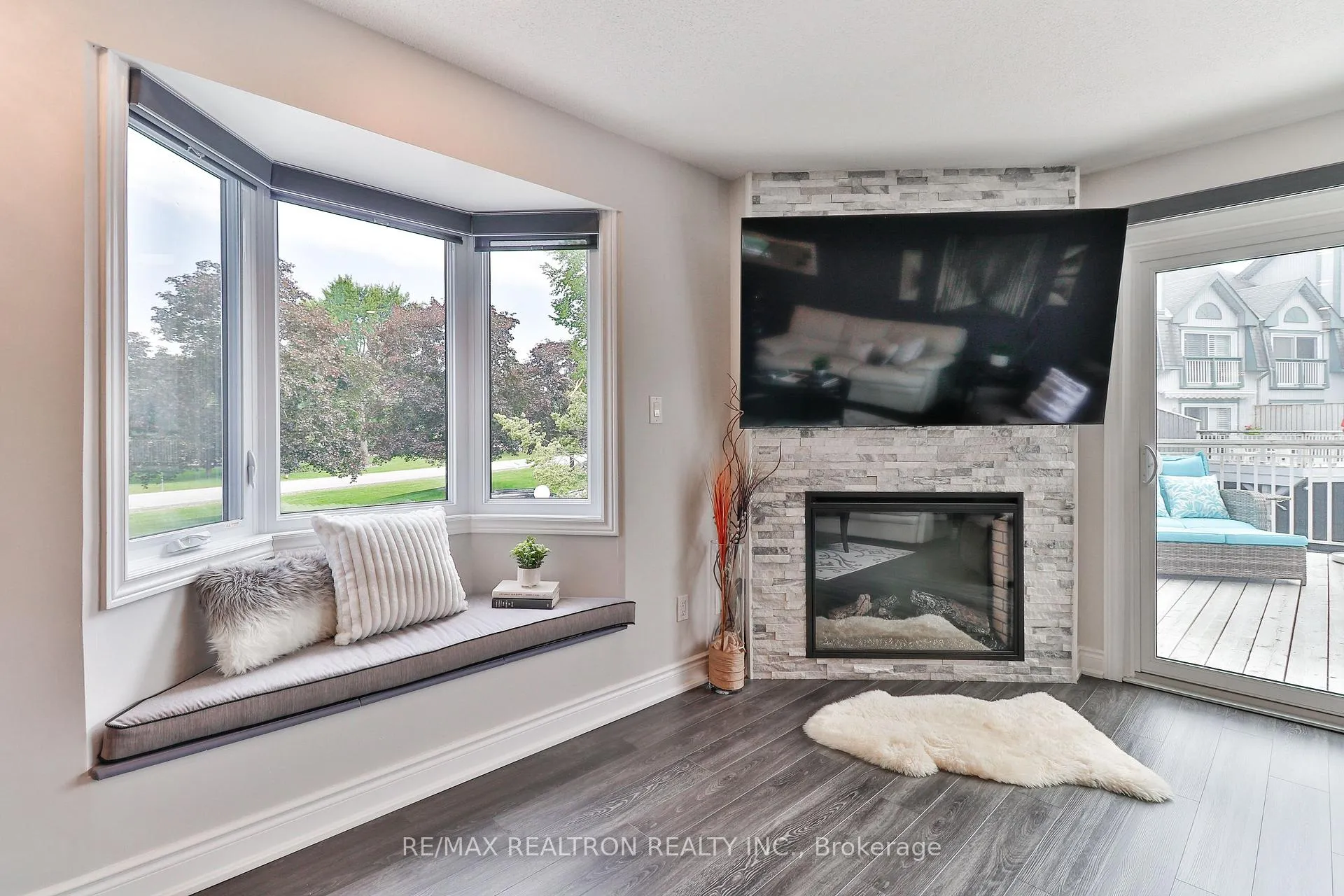 Photo 14 of Unit 7, 24 Laguna Parkway, Ramara, Brechin — HOMEH