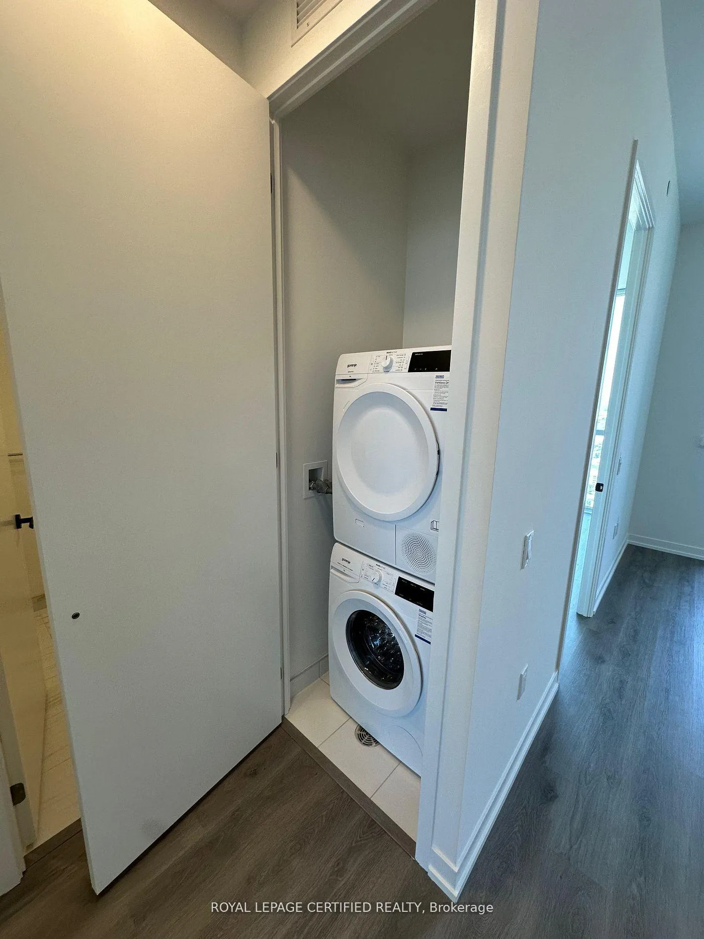 Photo 7 of Unit 4710, 225 Commerce Street, Vaughan, Vaughan Corporate Centre — HOMEH